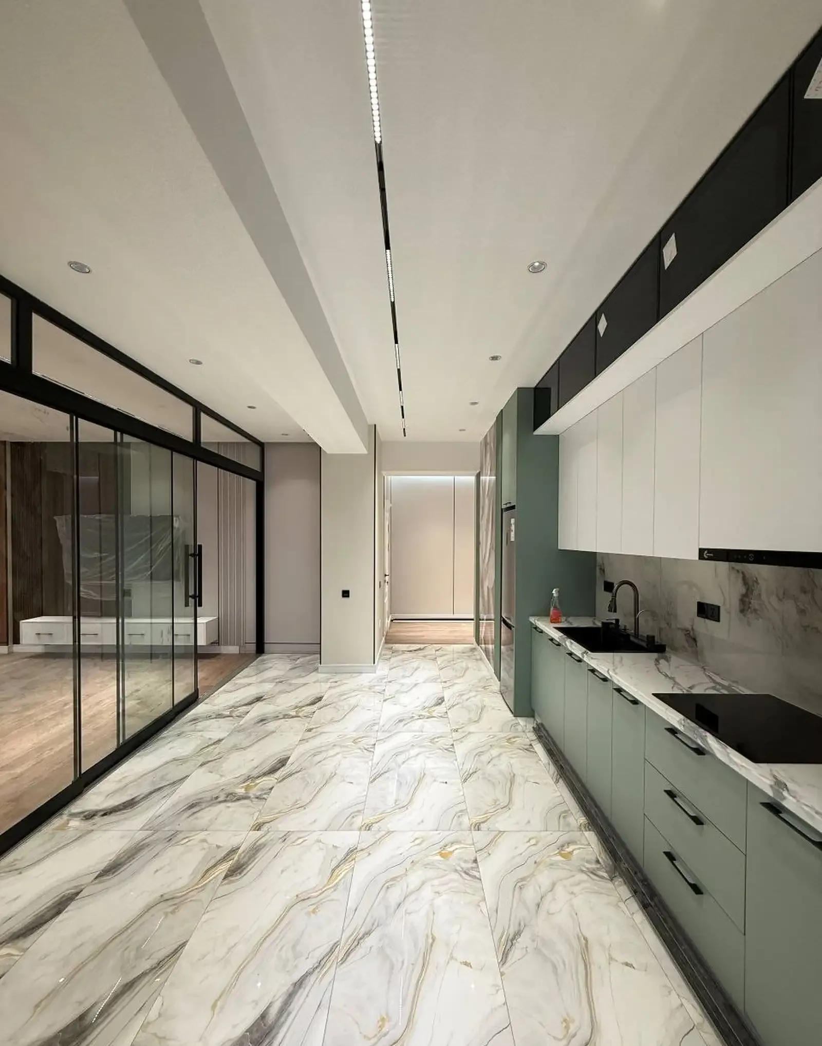 3-комн. квартира, 18 этаж, 130 м², Шохмансур Hilton