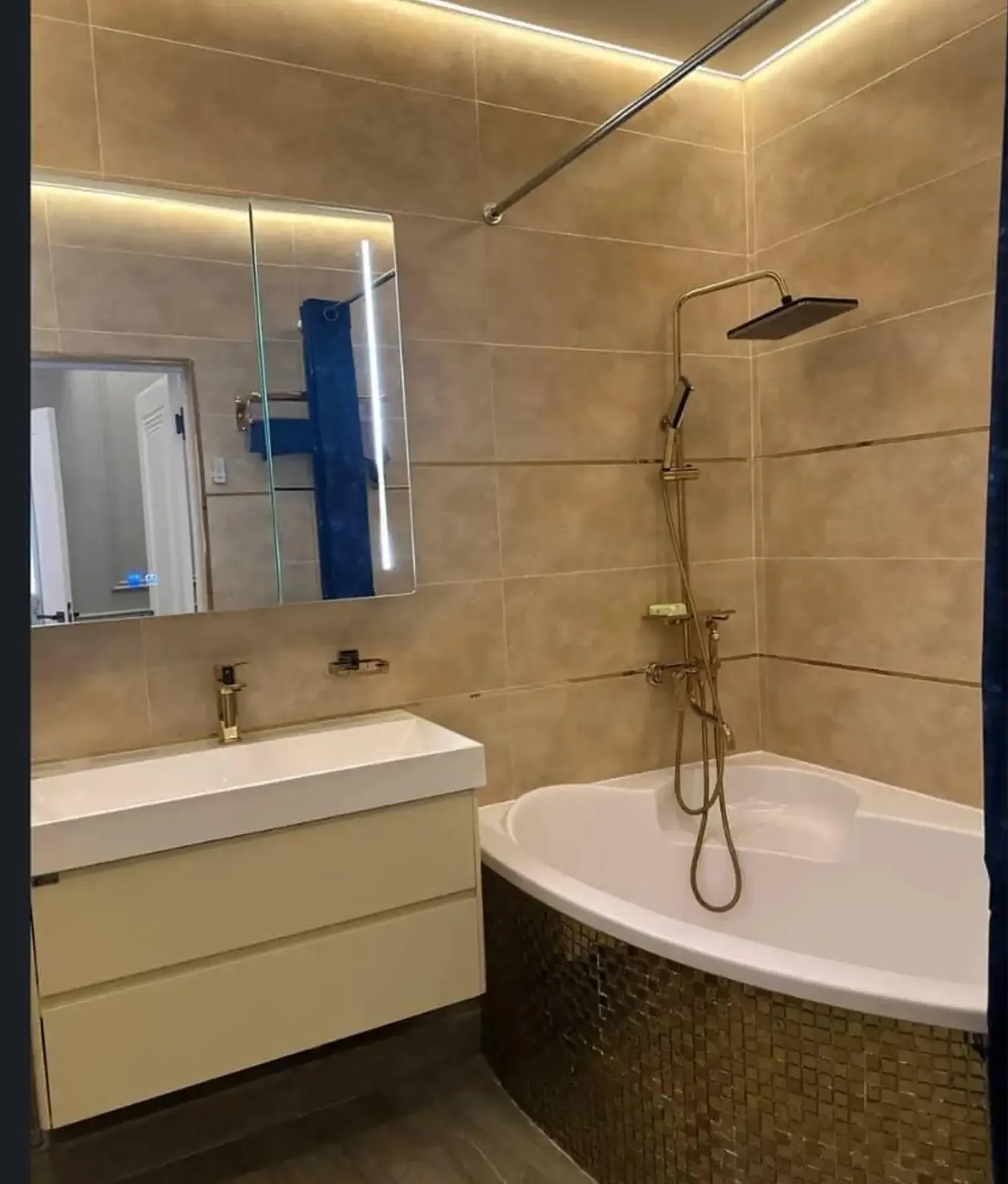 2-комн. квартира, 13 этаж, 60м², Шохмансур