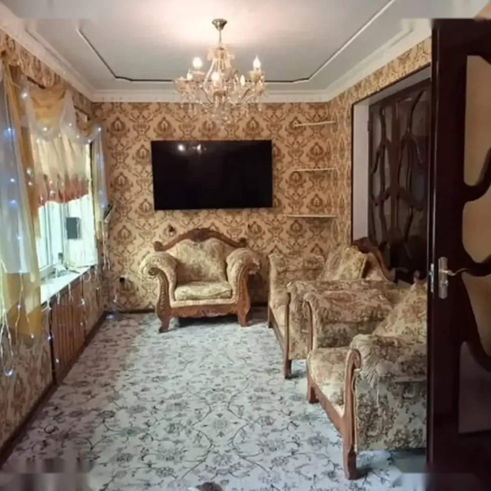 1-этажный, 5 комнатный дом, 360 м², Сомони