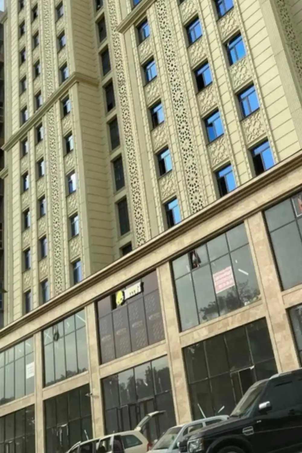 2-комн. квартира, 12 этаж, 63 м², Шохмансур