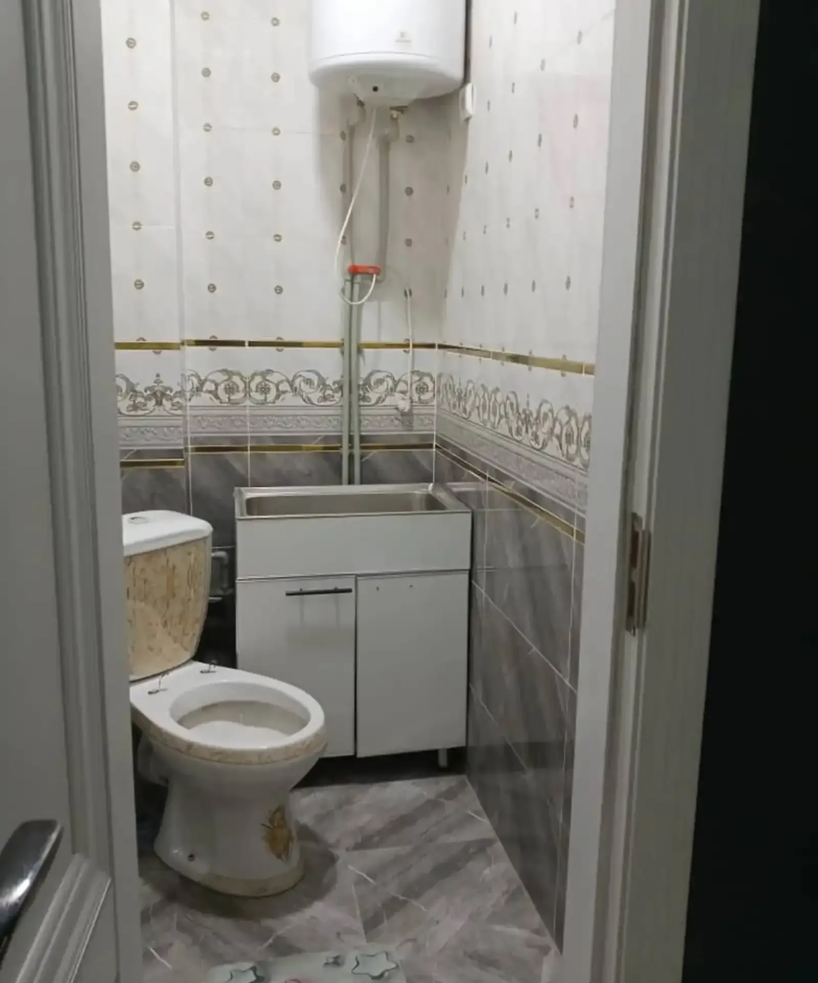 3-комн. квартира, 2 этаж, 80м², фирдавси