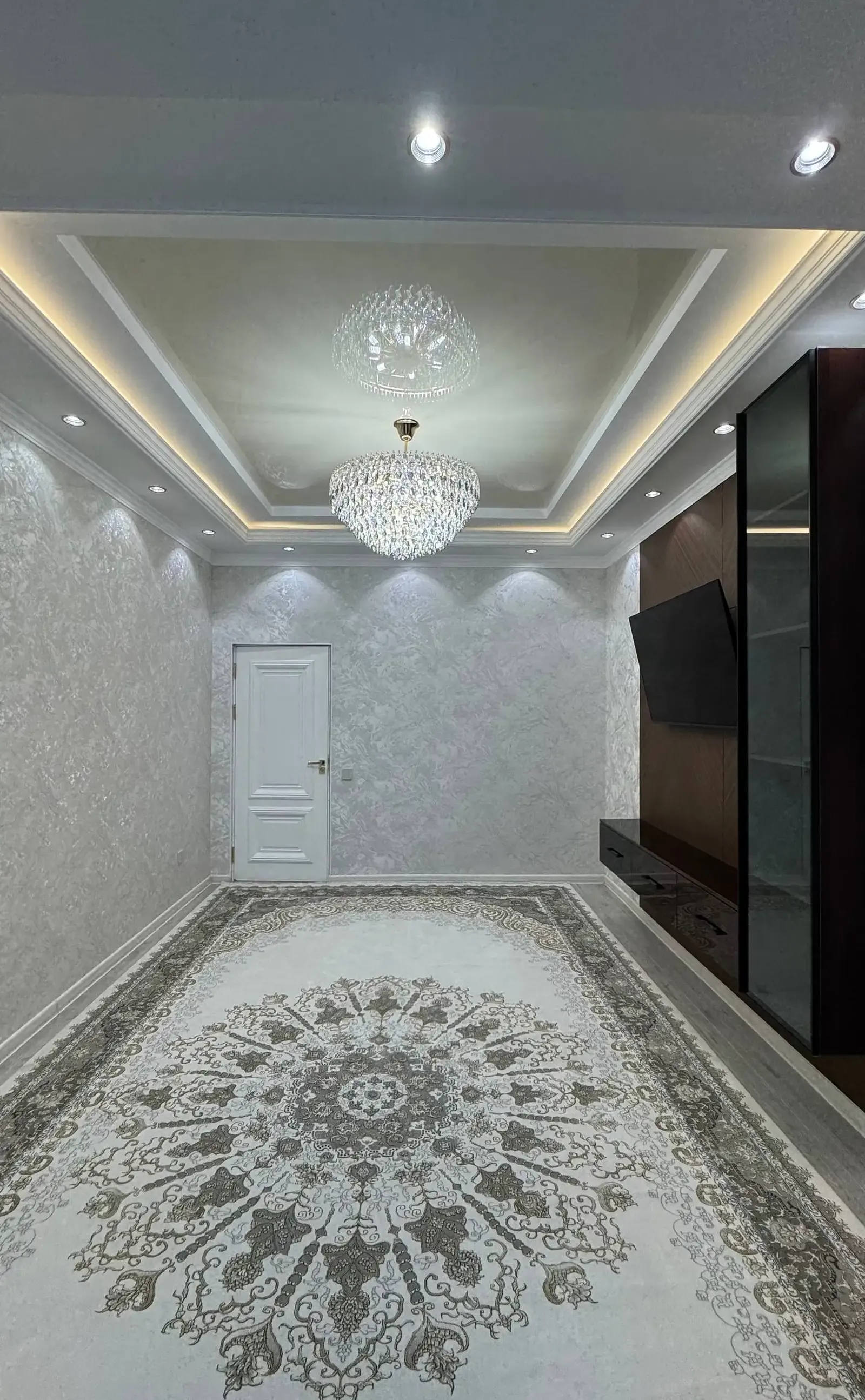 3-комн. квартира, 9 этаж, 74 м², Шохмансур Чордома