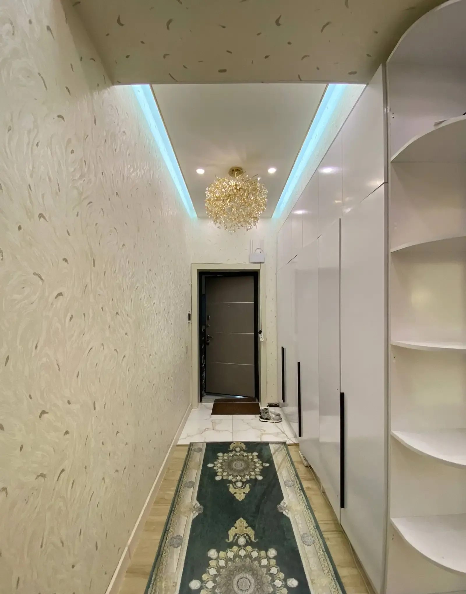 2-комн. квартира, 4 этаж, 77 м², Сино Молодежный