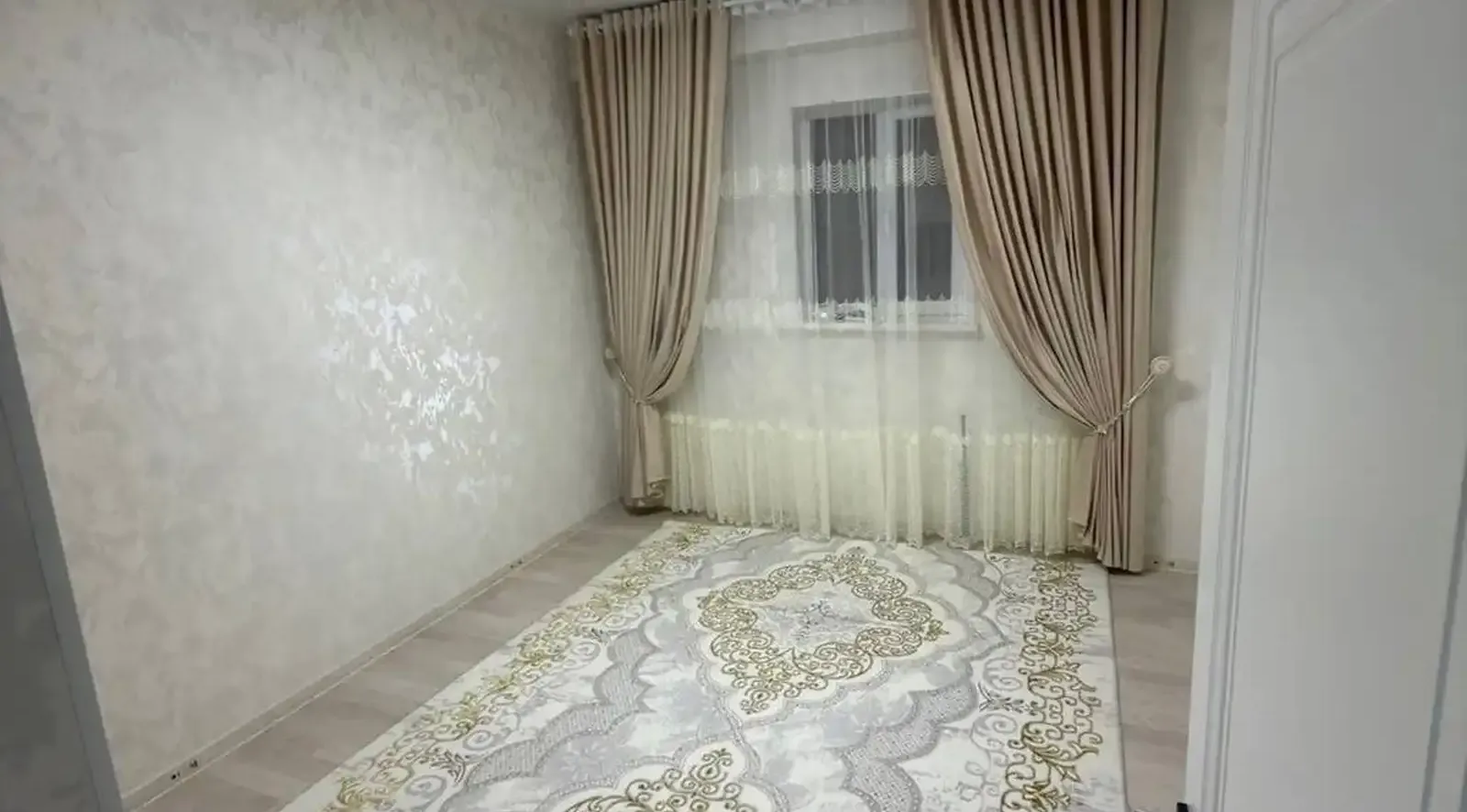 2-комн. квартира, 11 этаж, 60 м², 112мкр, Пайкар