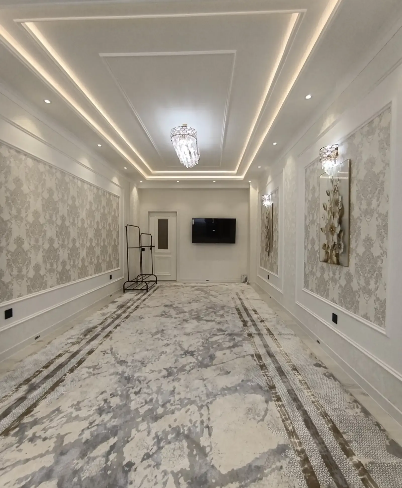 2-комн. квартира, 11 этаж, 80 м², Фирдавси, Молодёжный