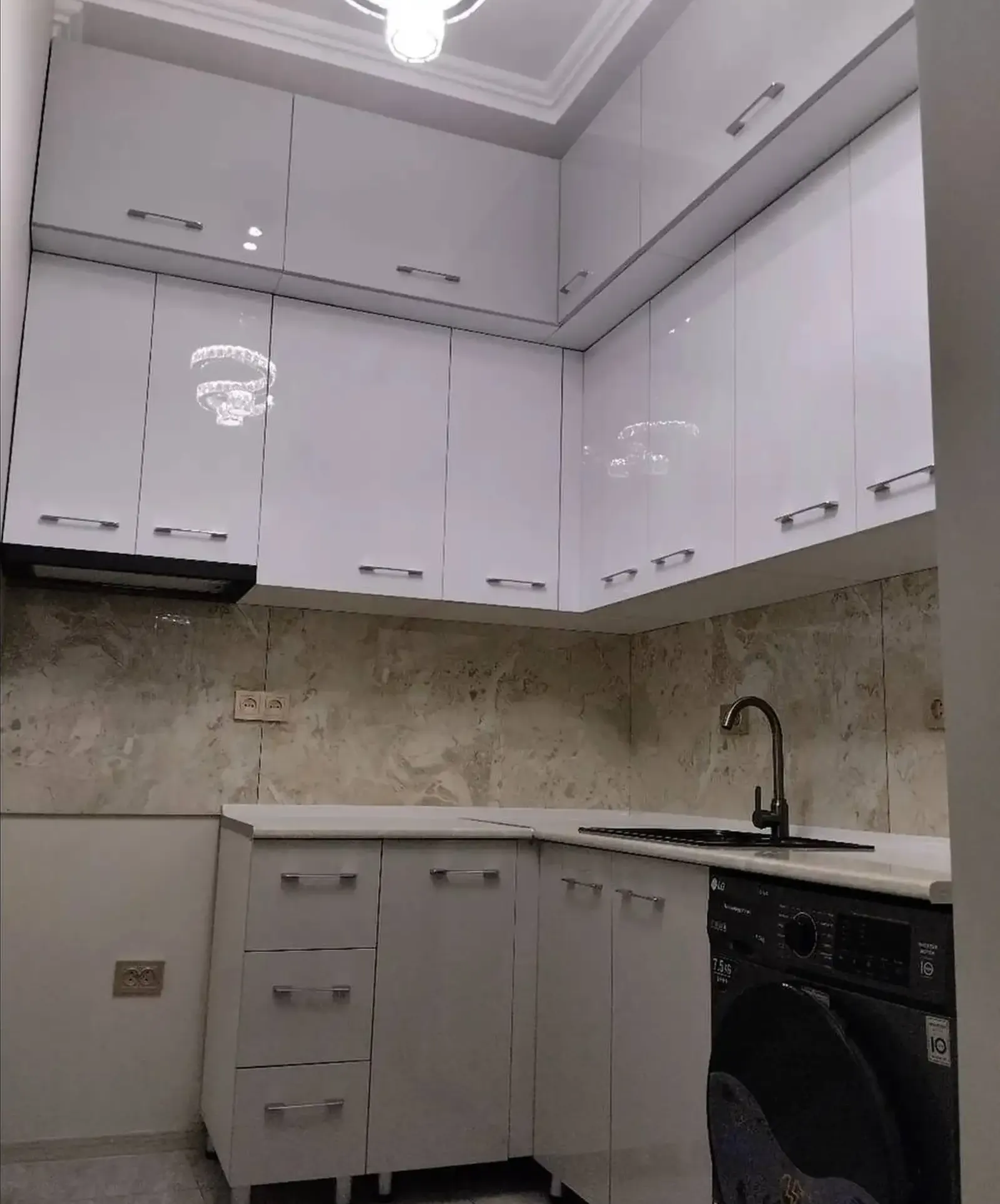 2-комн. квартира, 4 этаж, 60 м², 33мкр,пушти лицей