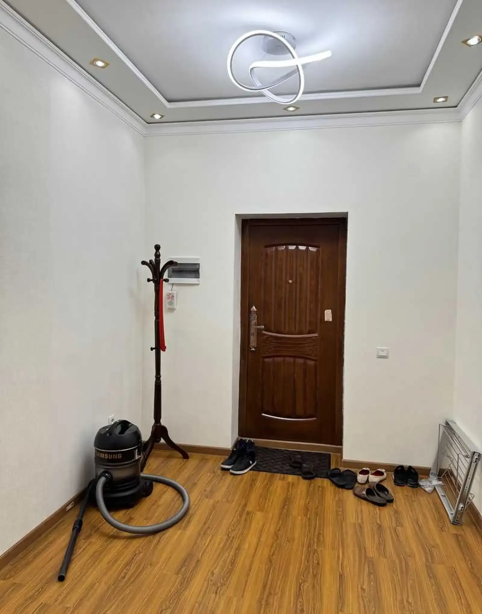 2-комн. квартира, 8 этаж, 108м², Шоҳмансур