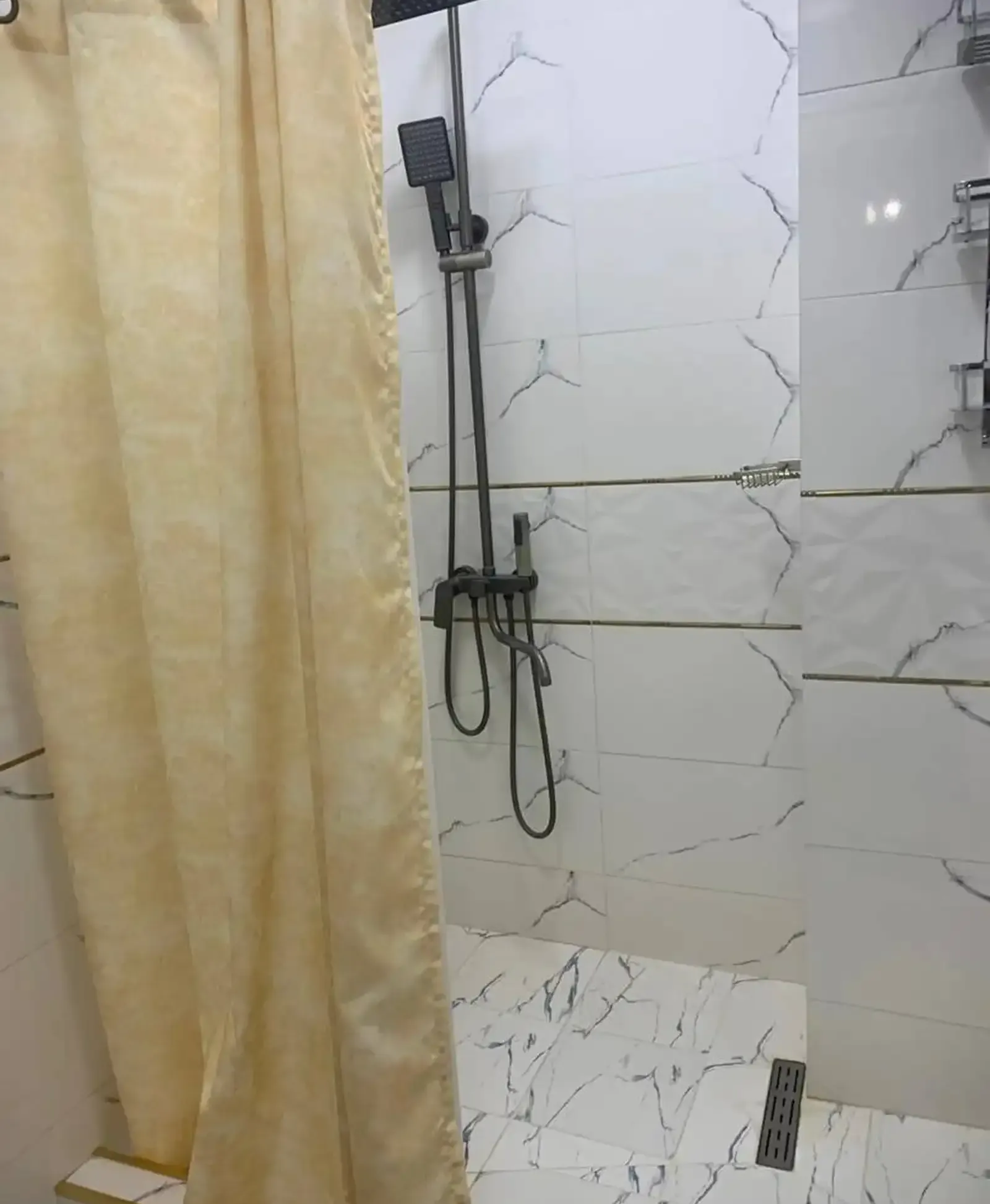 3-комн. квартира, 3 этаж, 91 м², Мохи нав