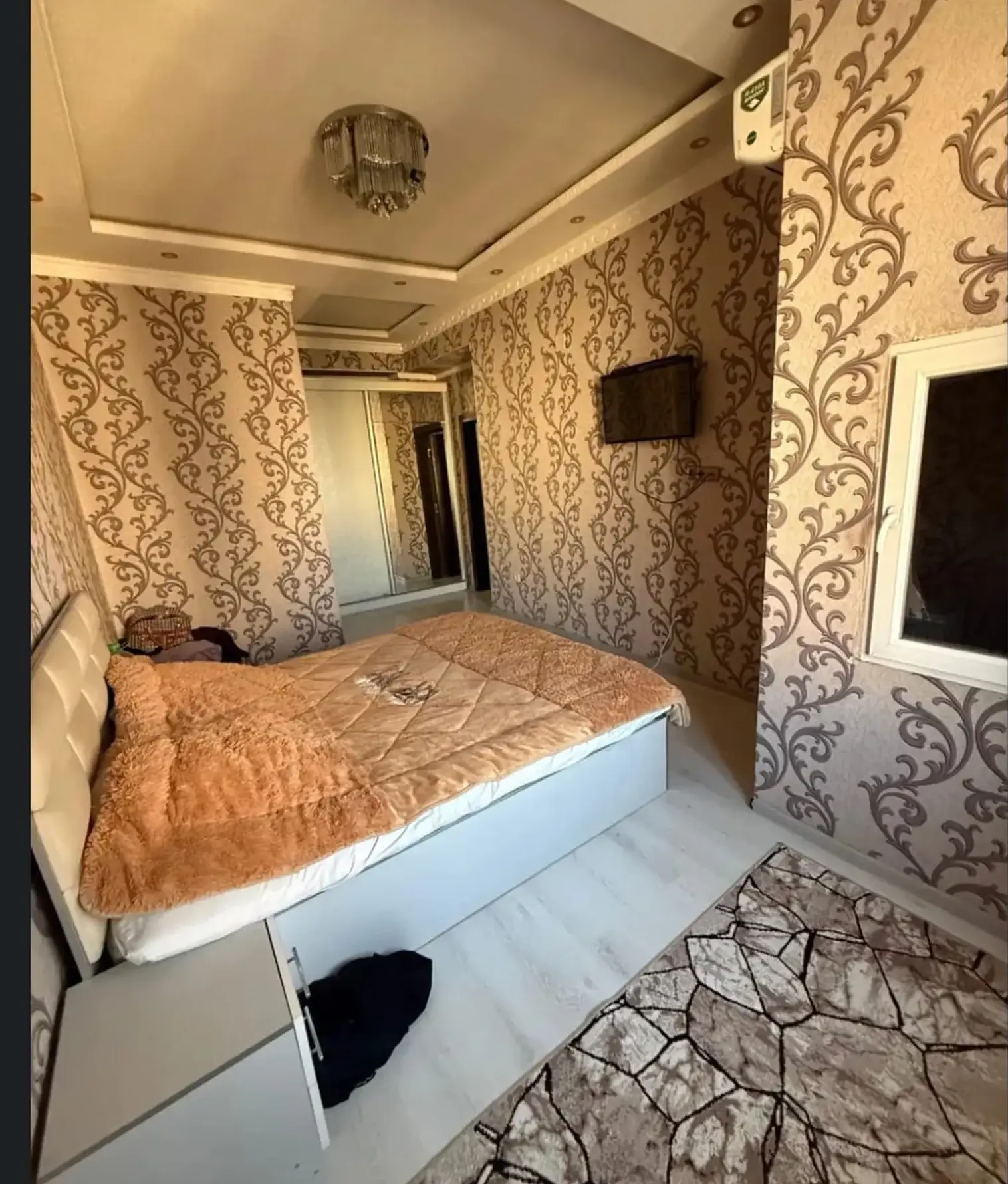 2-комн. квартира, 10 этаж, 76м², Шохмансур