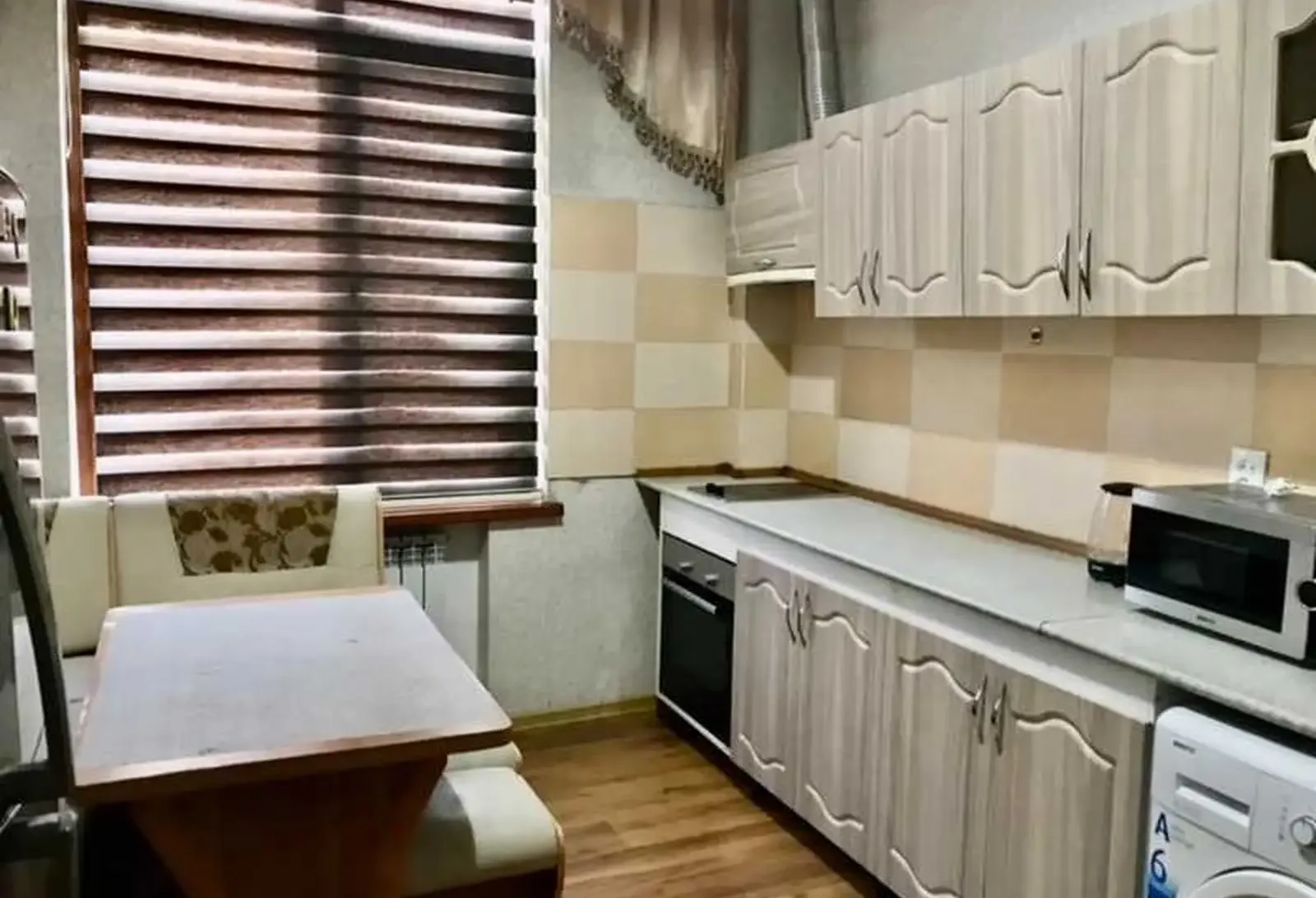 3-комн. квартира, 3 этаж, 135м², Сино