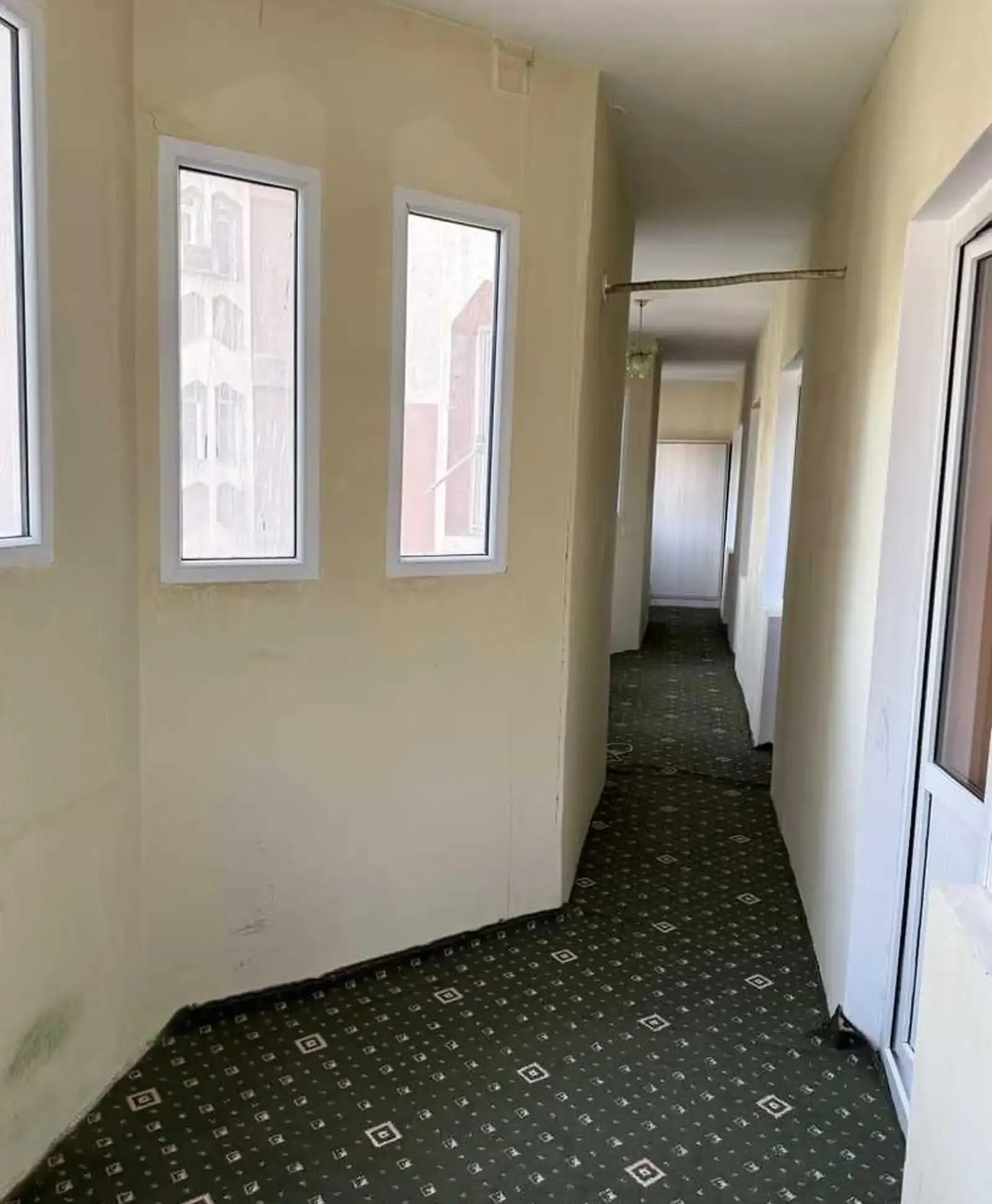4-комн. квартира, 3 этаж, 65м², 46 мкр, доми Форель