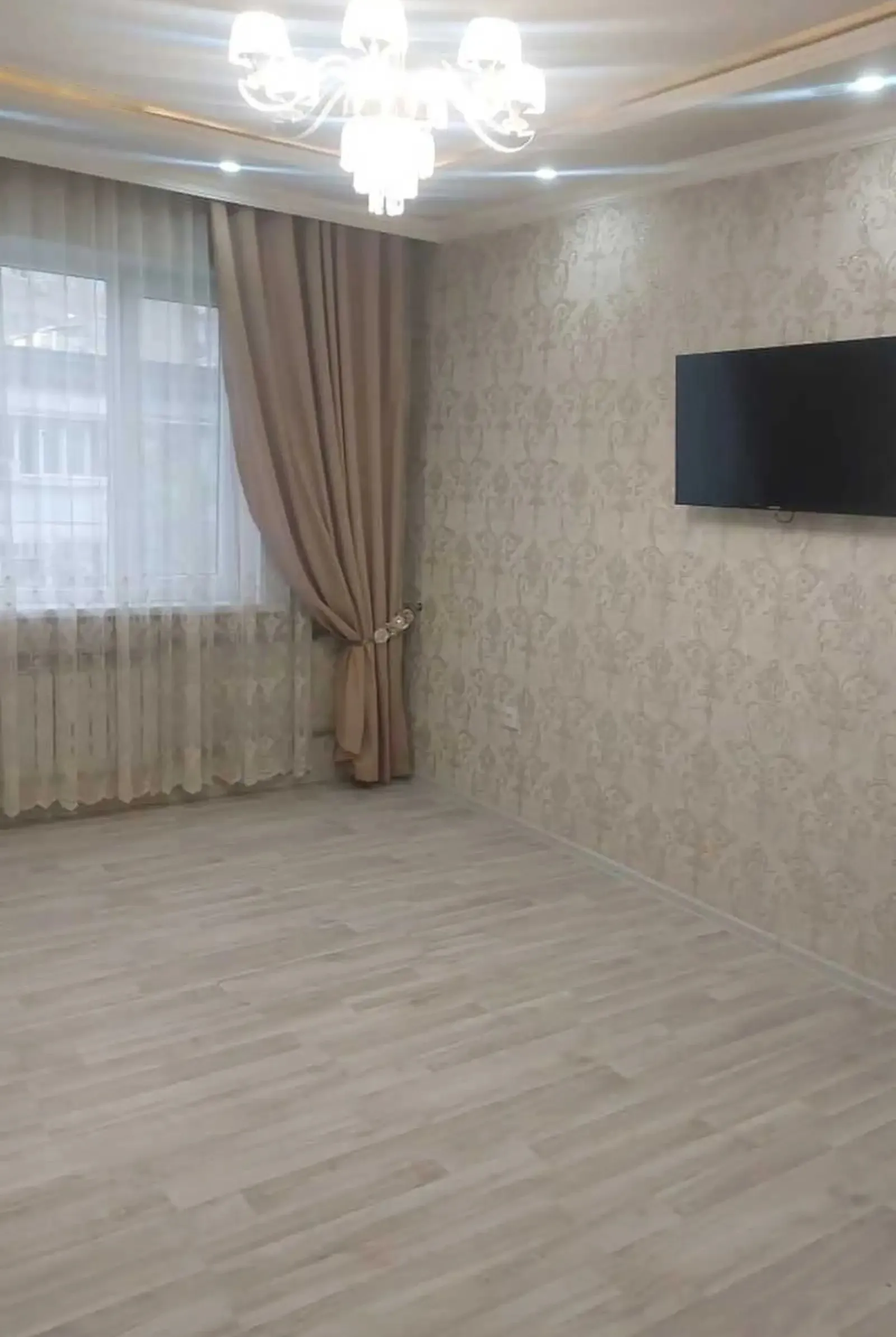 2-комн. квартира, 4 этаж, 71м², Фирдавси