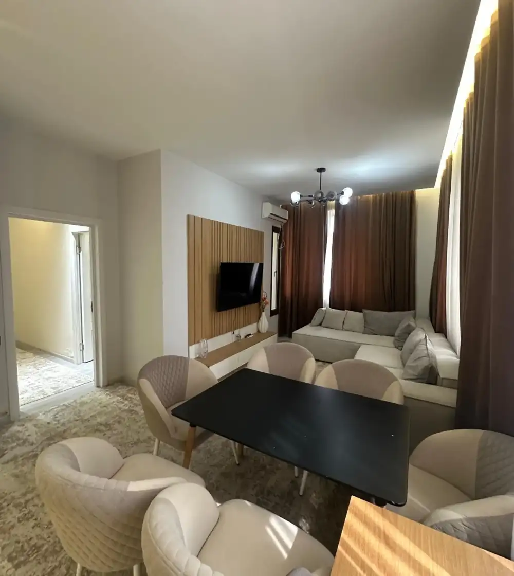 2-комн. квартира, 2 этаж, 75м², Ашан на против Мойки Малика