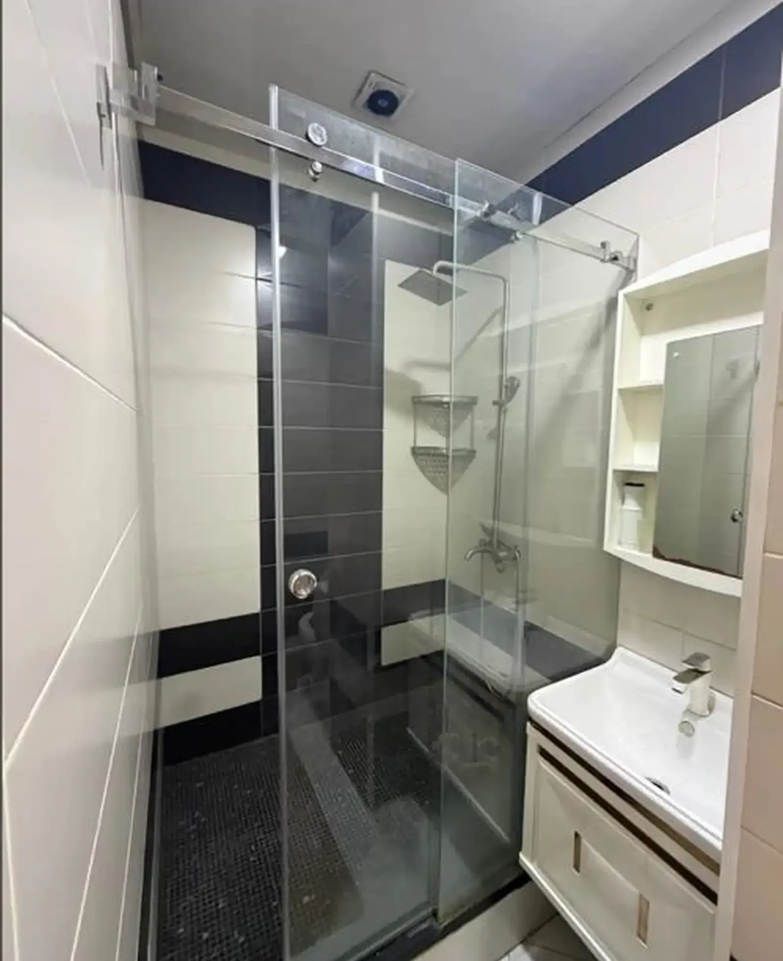 2-комн. квартира, 6 этаж, 70м², Шохмансур