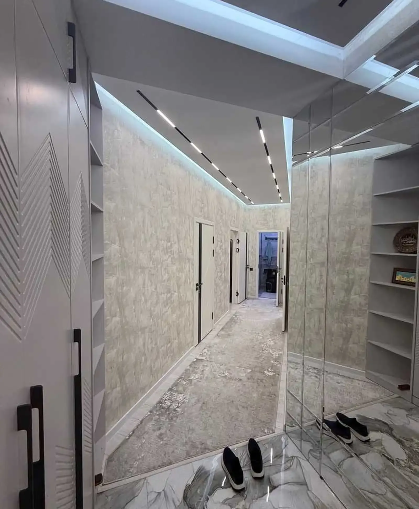 2-комн. квартира, 8 этаж, 90м², Овир