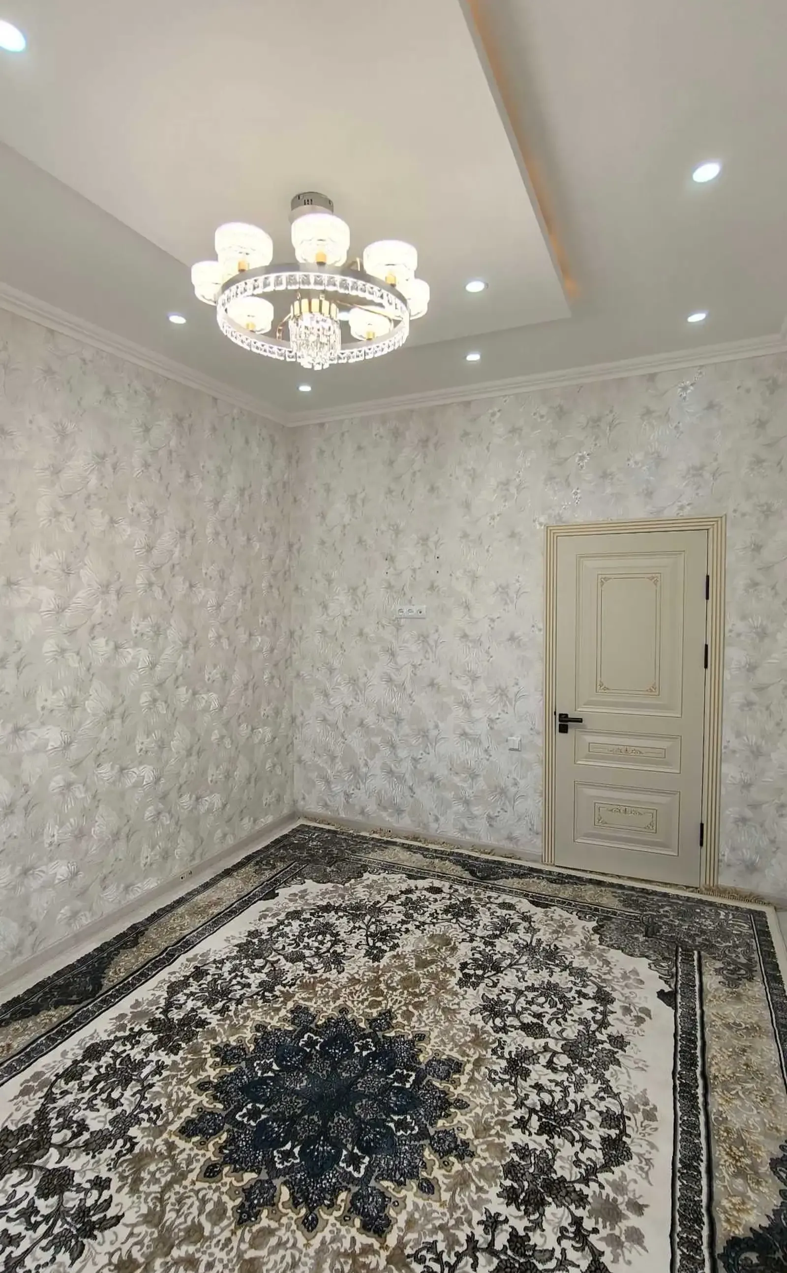 3-комн. квартира, 11 этаж, 100 м², Шохмансур