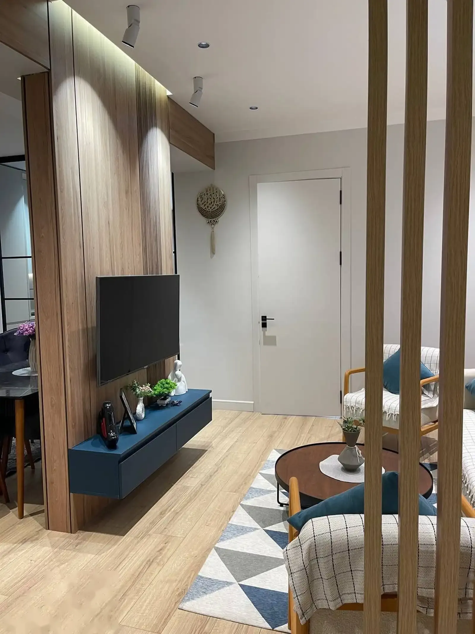 2-комн. квартира, 17 этаж, 73 м², Шохмансур