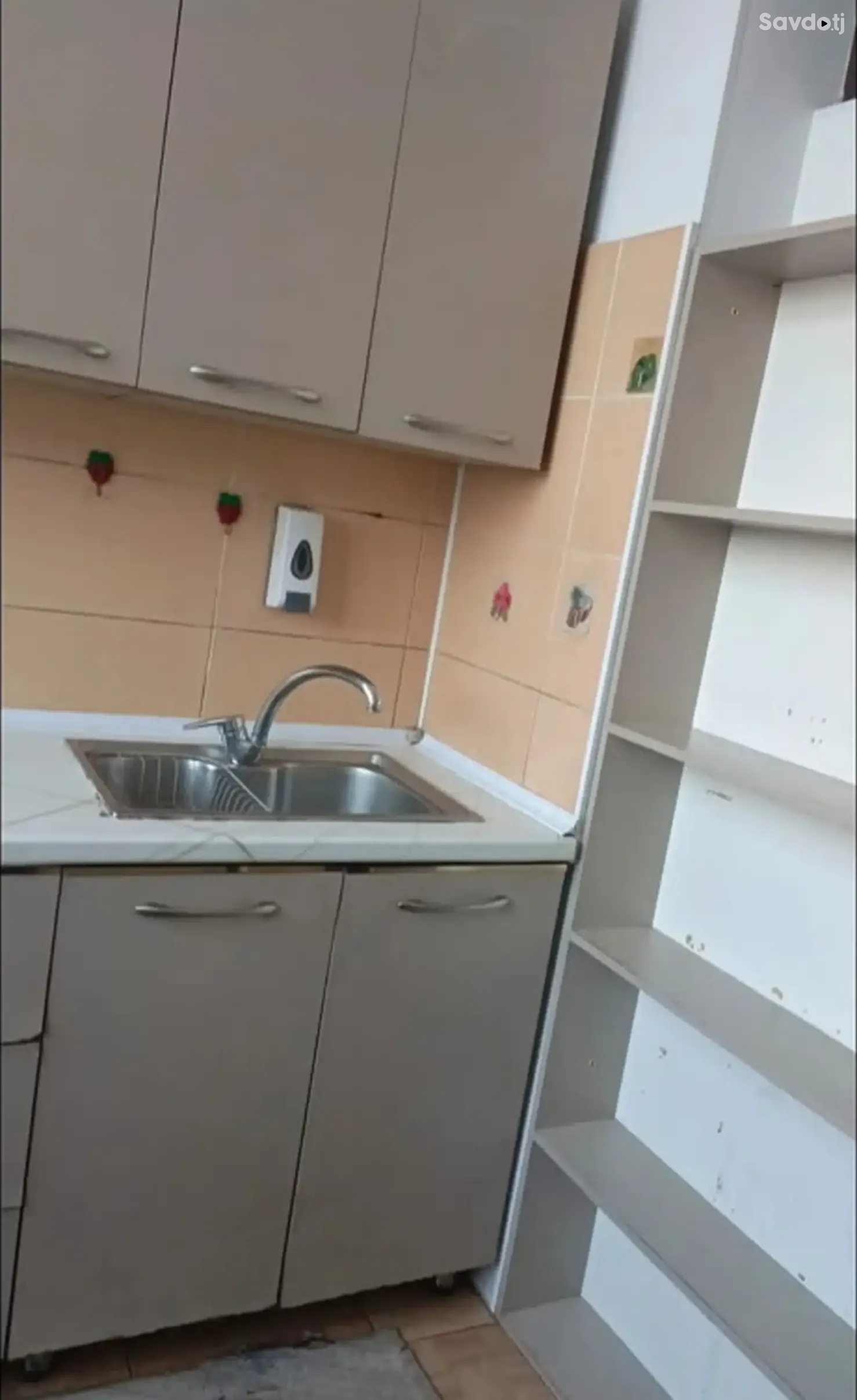 3-комн. квартира, 5 этаж, 57м², Сино