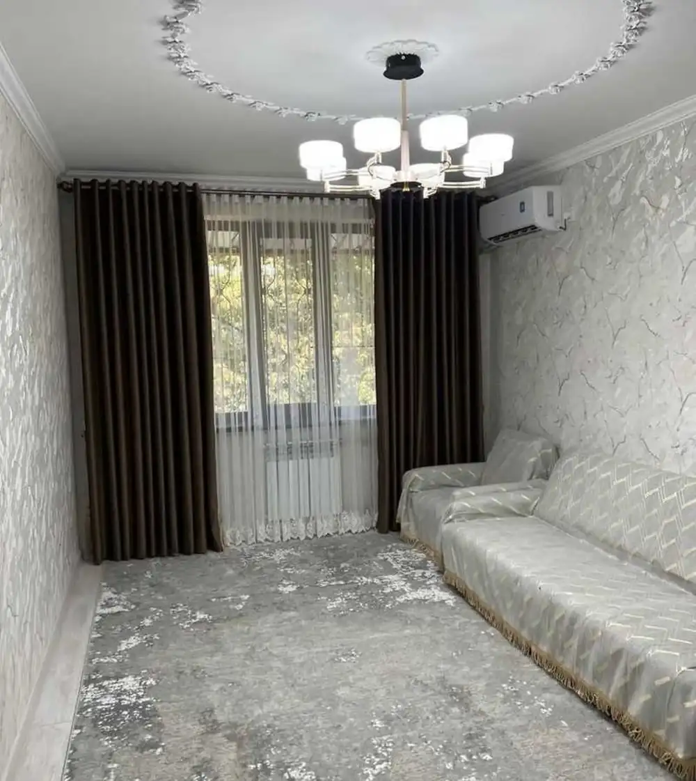 3-комн. квартира, 3 этаж, 65м², 33 мкр ру баруи Бозорча