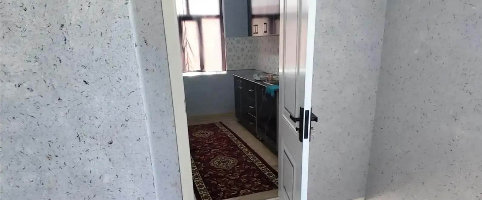 3-комн. квартира, 2 этаж, 90м², шохмансур