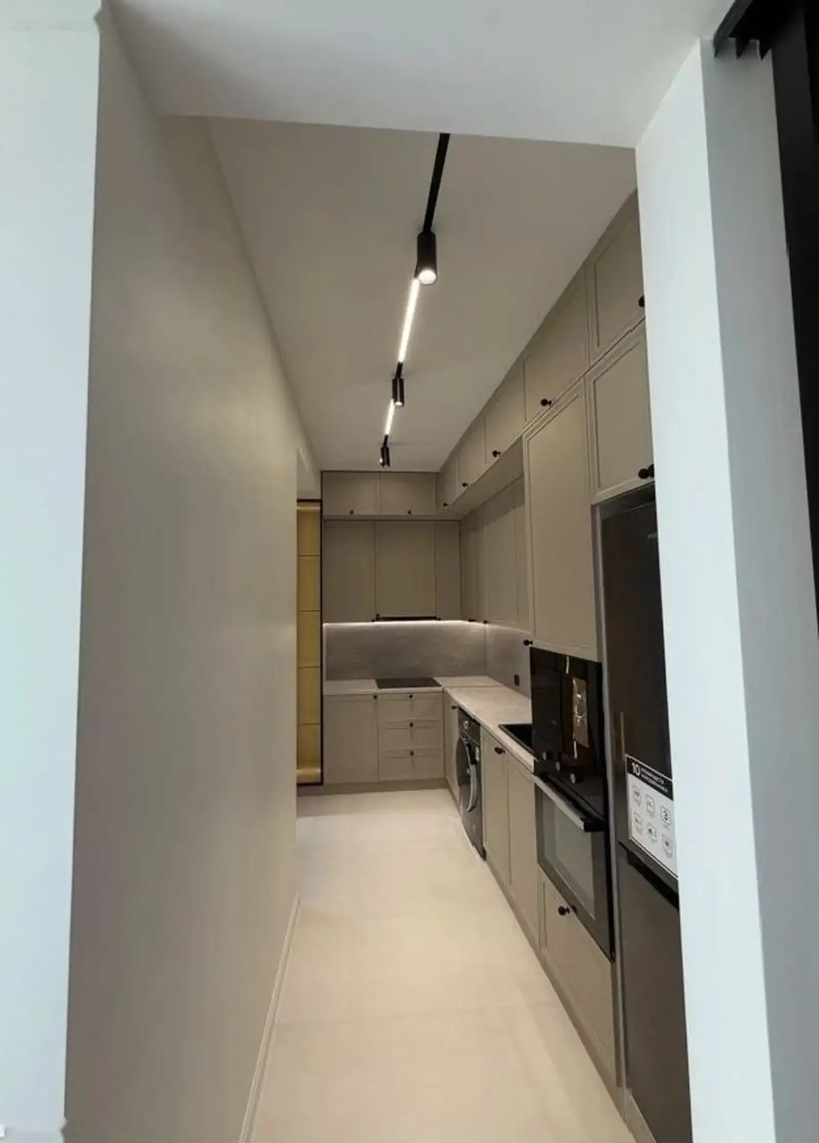 3-комн. квартира, 14 этаж, 120 м², Шохмансур