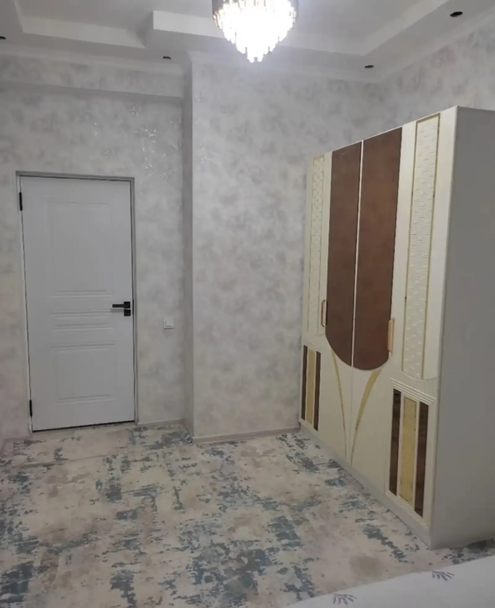 2-комн. квартира, 15 этаж, 53м², Фирдавси