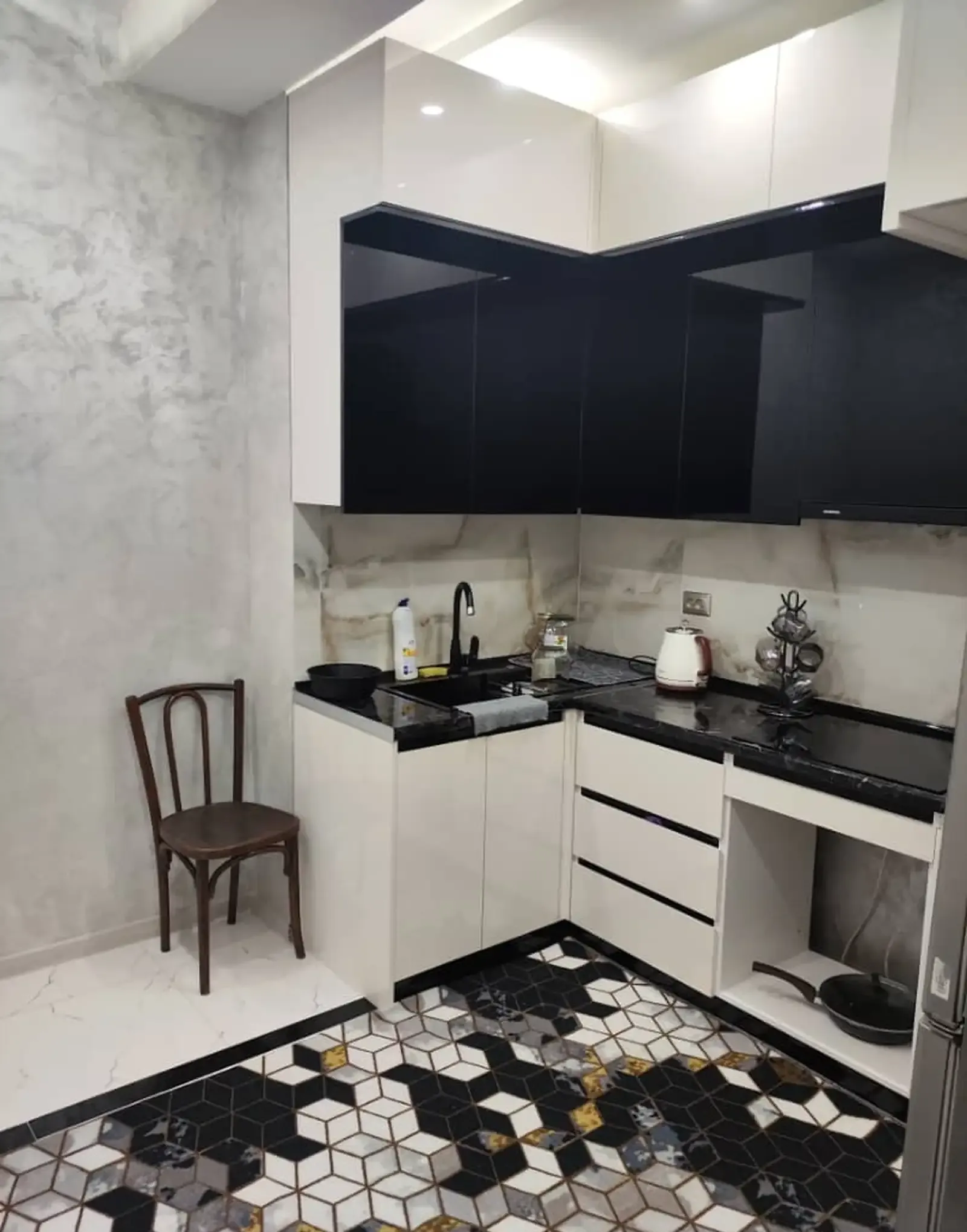 2-комн. квартира, 10 этаж, 70м², 92 Мкр, пеши ошхонаи Райхона