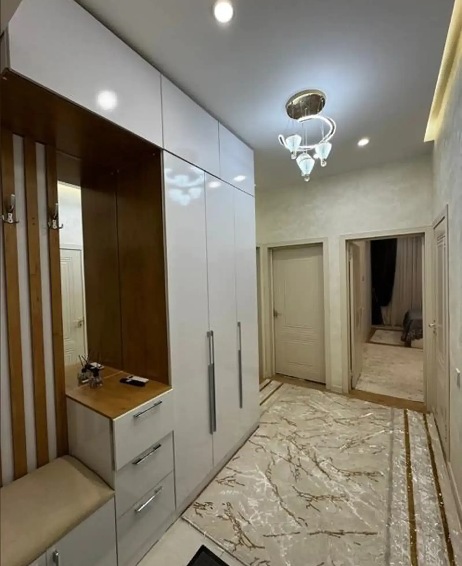 2-комн. квартира, 14 этаж, 70м², Шохмансур