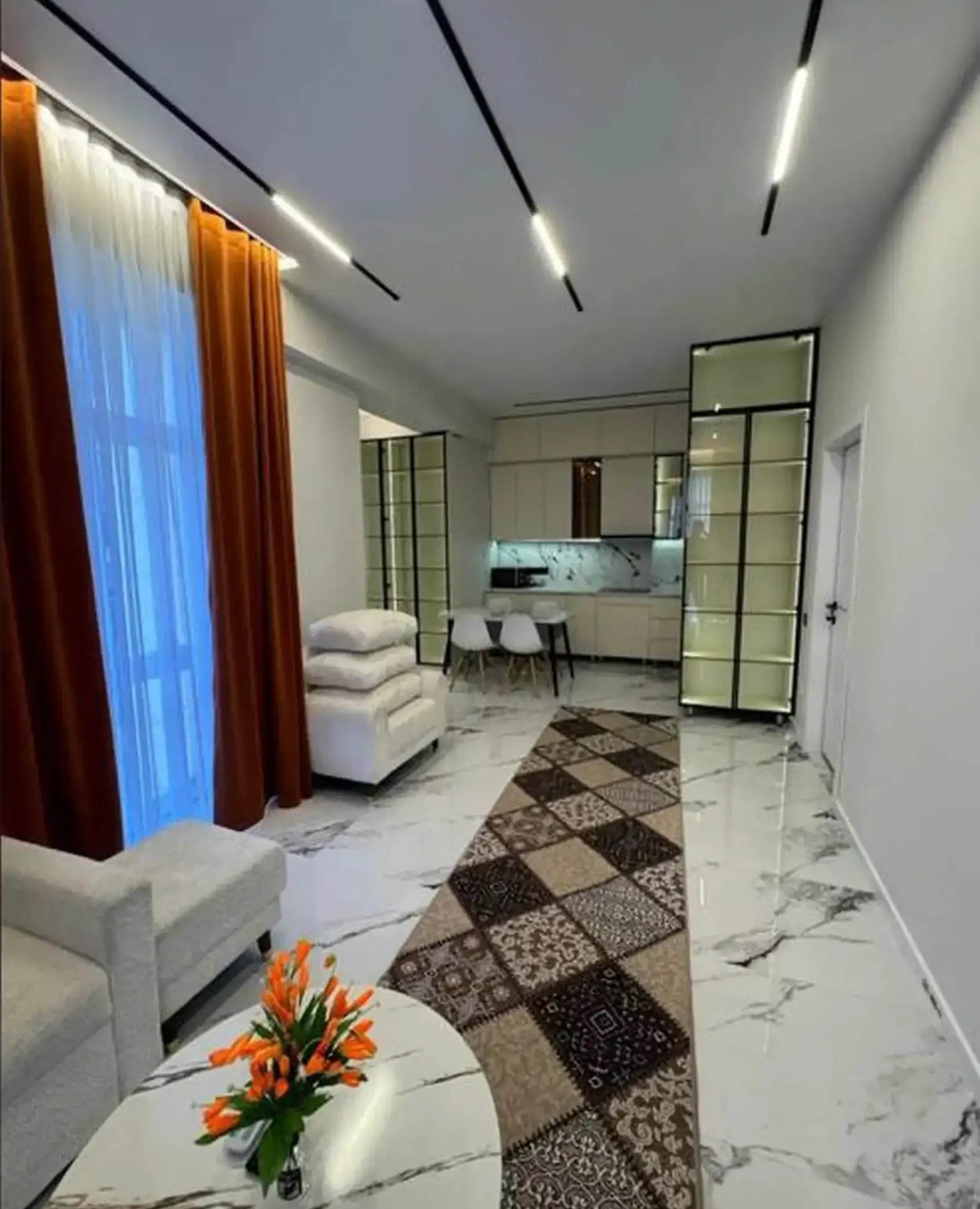3-комн. квартира, 16 этаж, 90м², Шохмансур