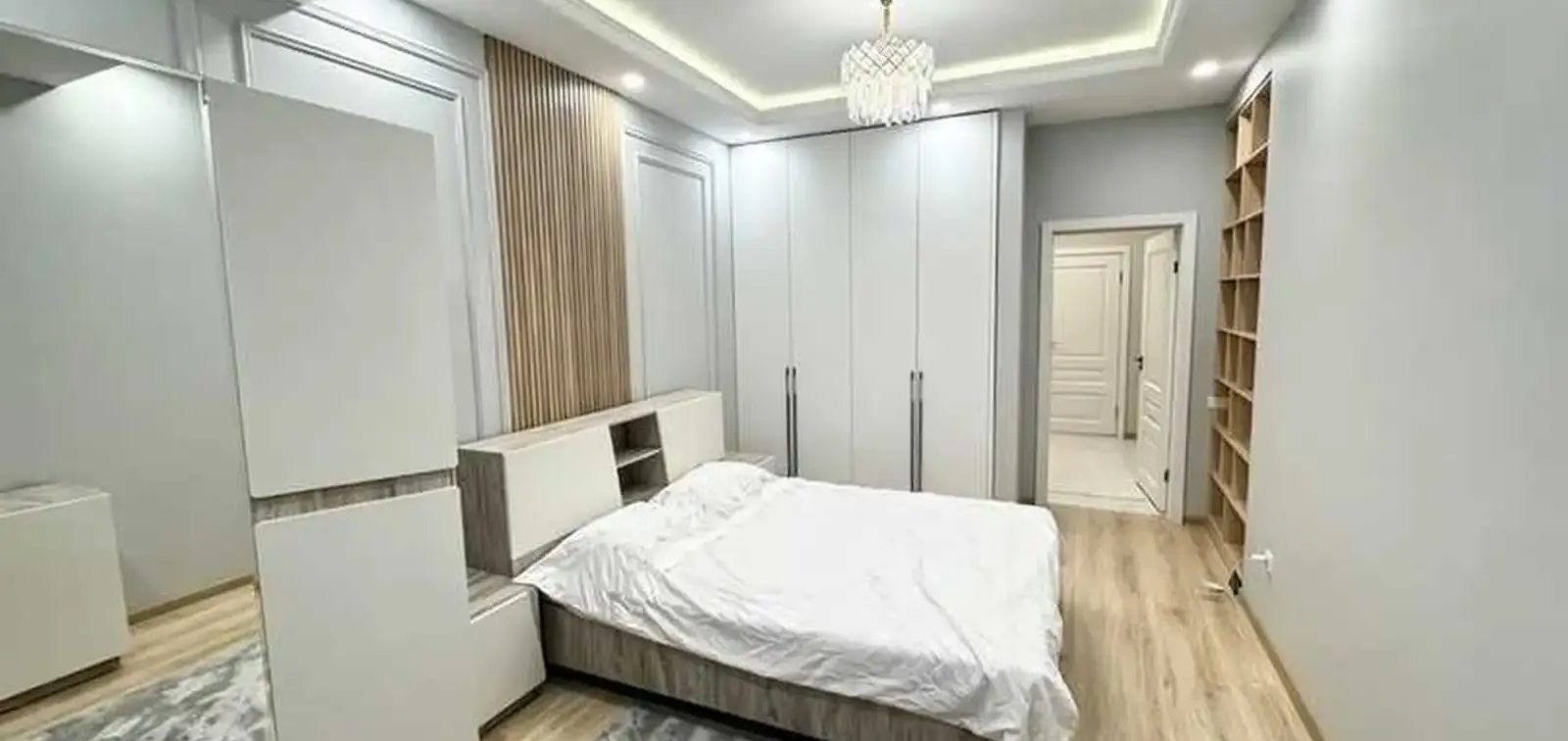 3-комн. квартира, 17 этаж, 130м², шоҳмансур