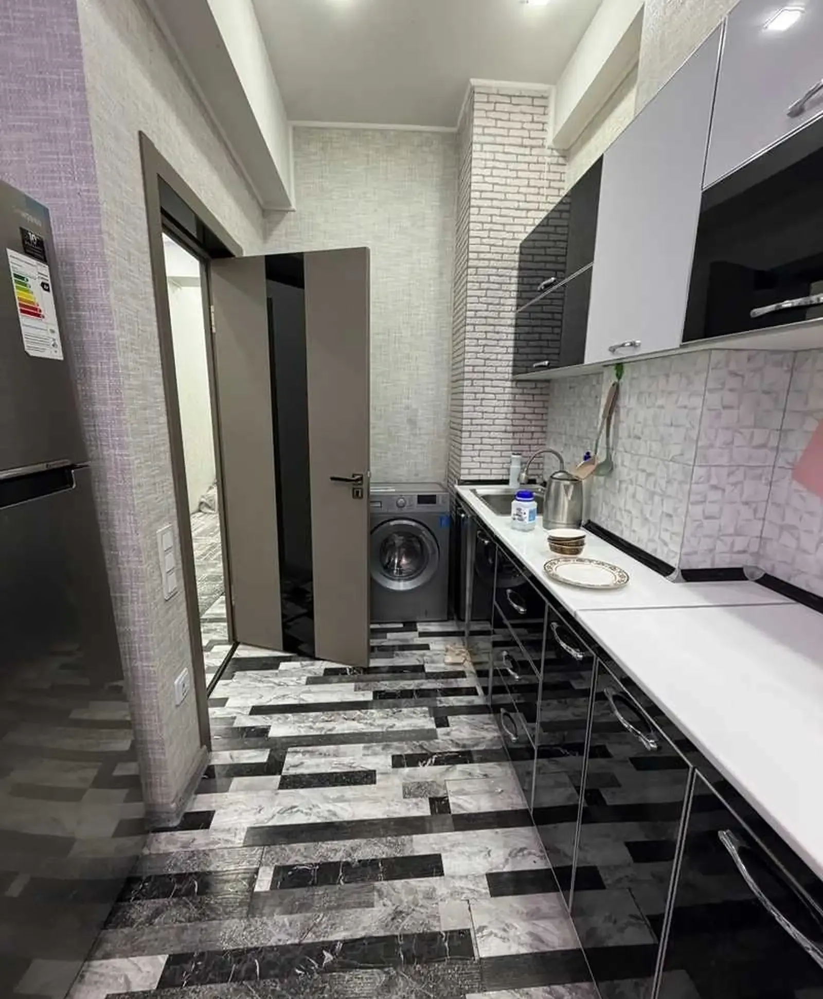 2-комн. квартира, 7 этаж, 80м², Садбарг