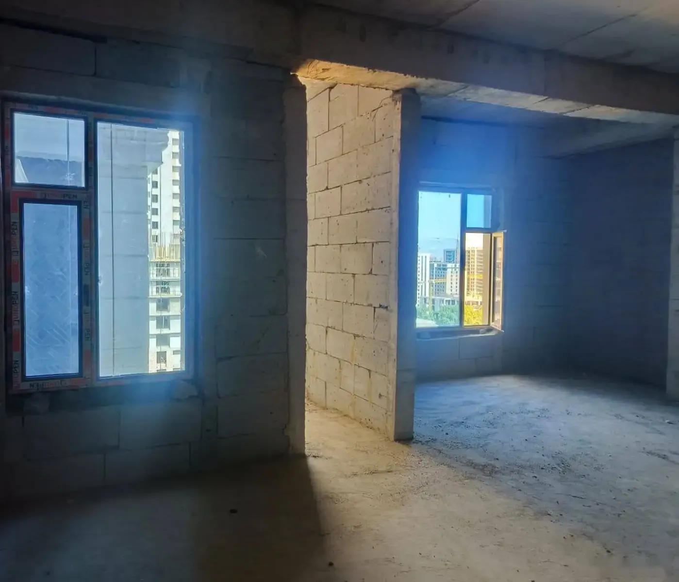2-комн. квартира, 14 этаж, 79 м², Шохмансур
