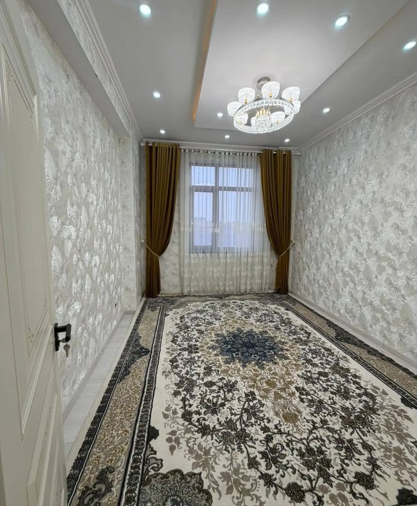 3-комн. квартира, 11 этаж, 100 м², Шохмансур