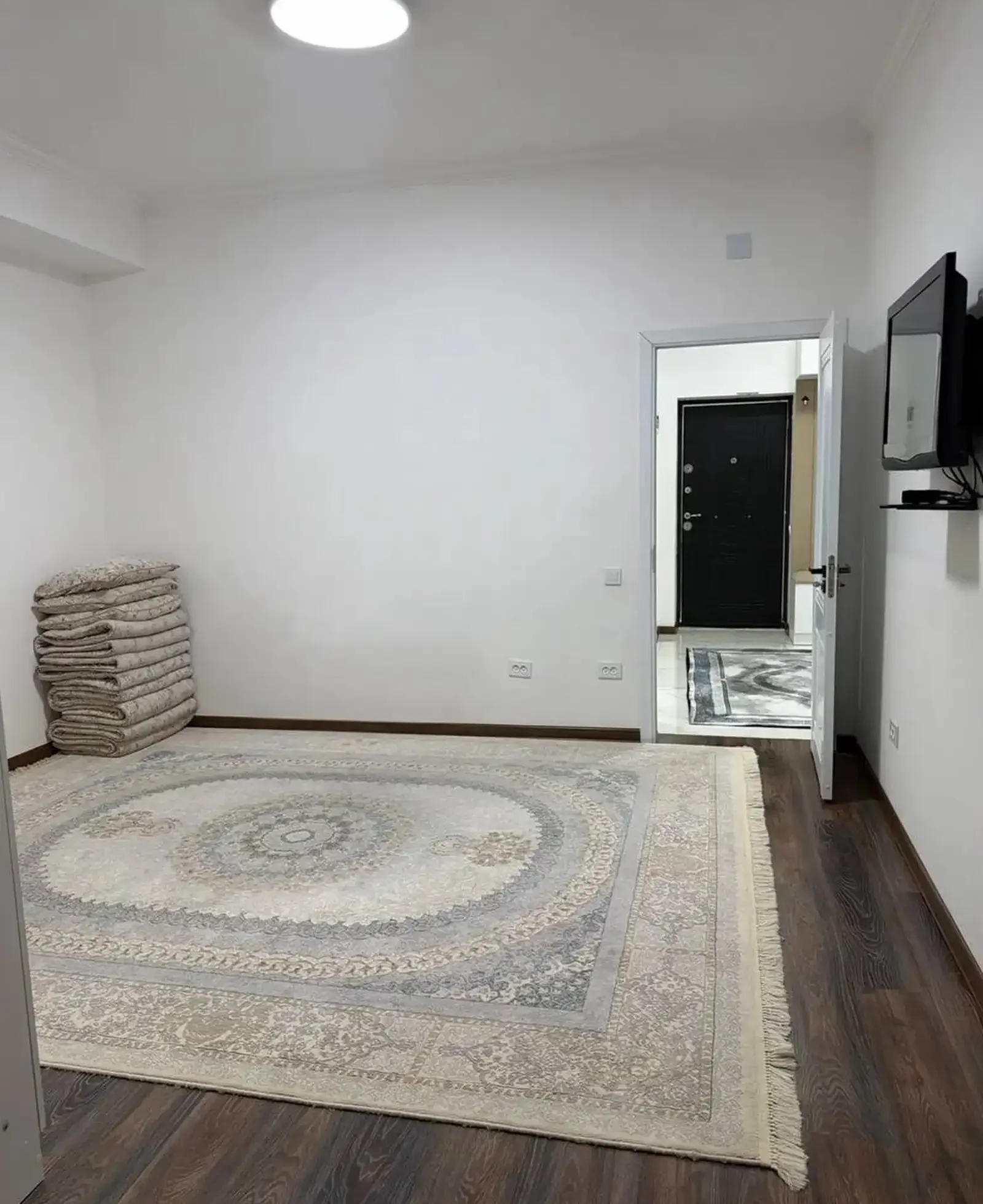 2-комн. квартира, 13 этаж, 59 м², Шохмансур