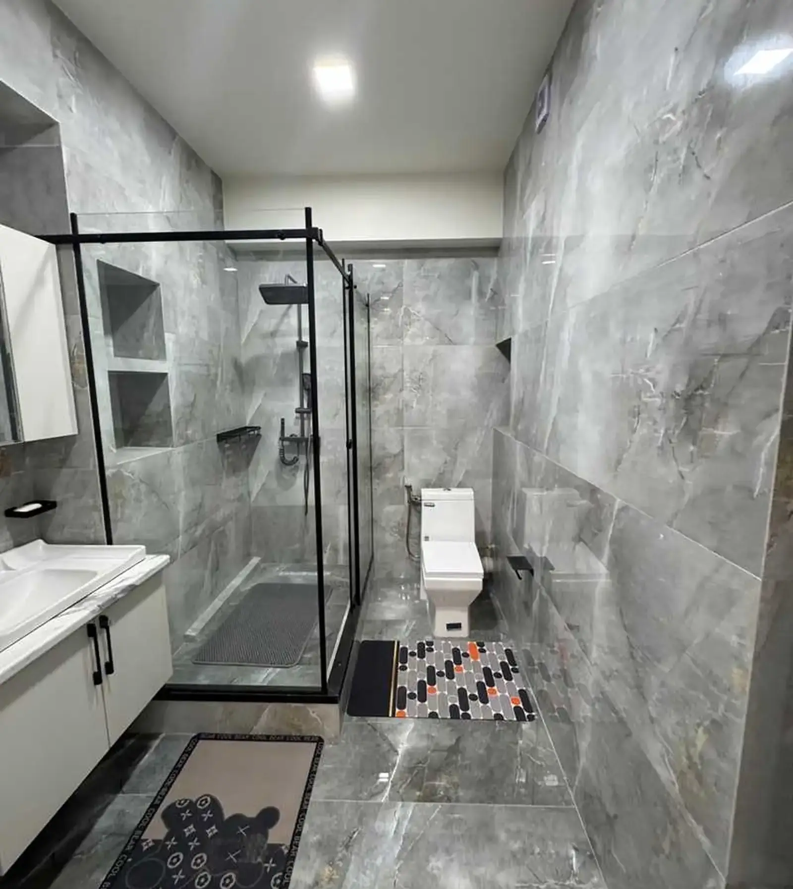 4-комн. квартира, 18 этаж, 130м², Хилтон