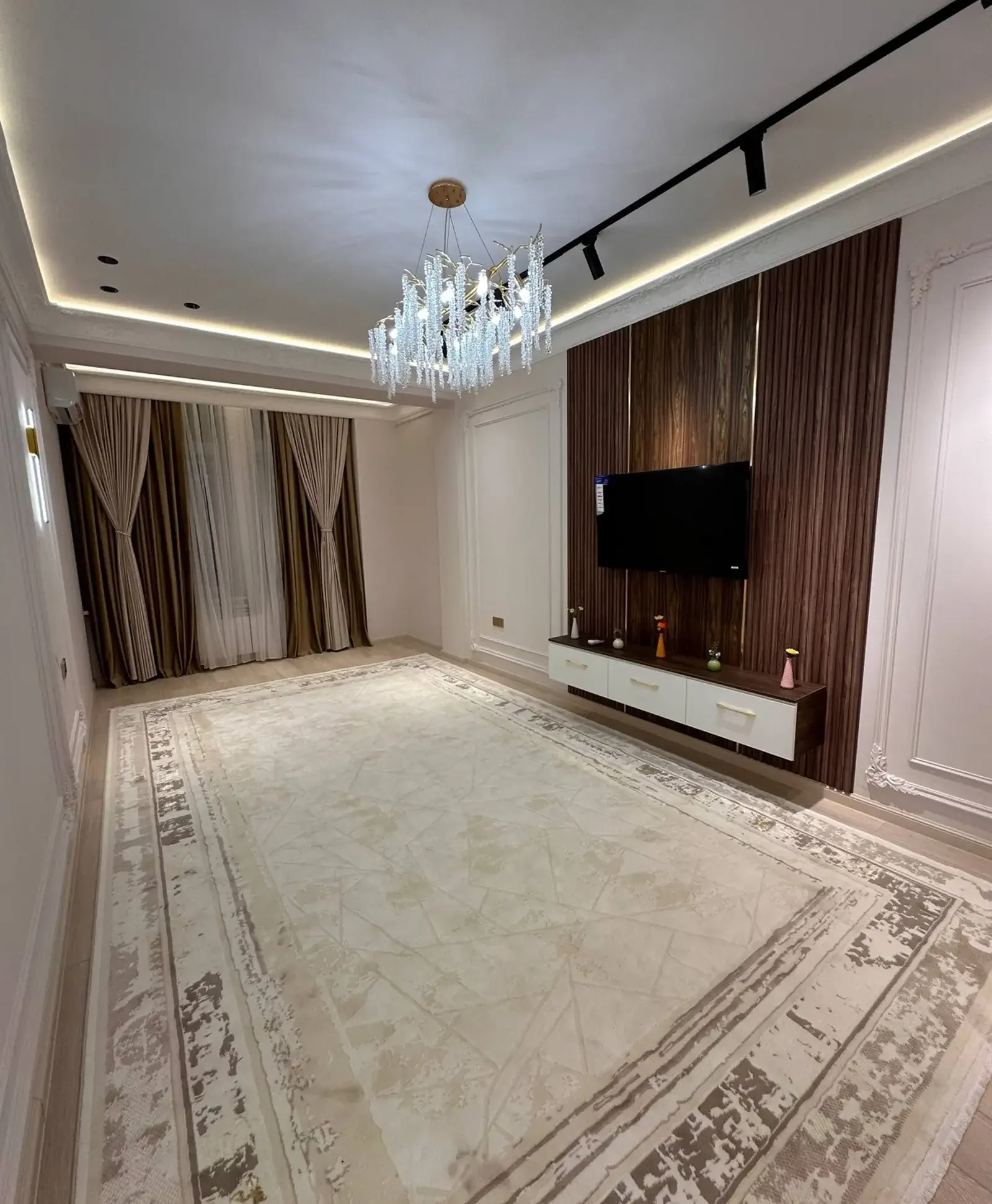 2-комн. квартира, 5 этаж, 91 м², Шохмансур