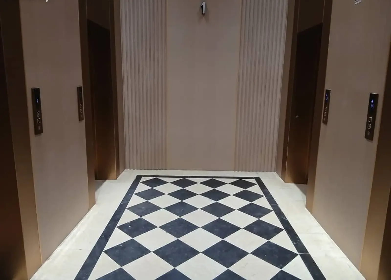 3-комн. квартира, 3 этаж, 128 м², И Сомони