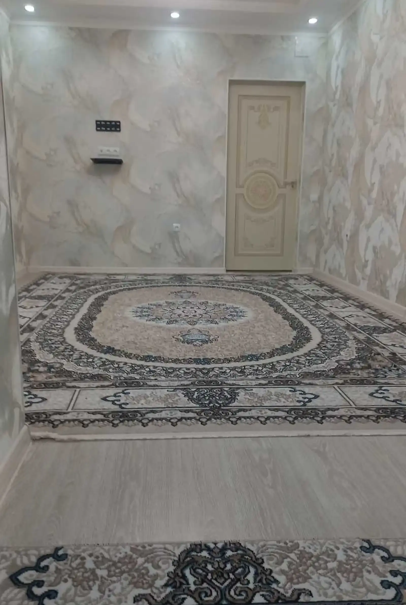 2-комн. квартира, 5 этаж, 68м², 92 мкр