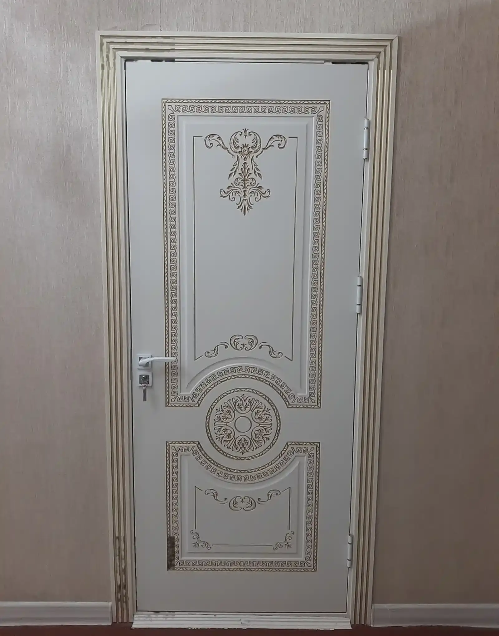 Дверь