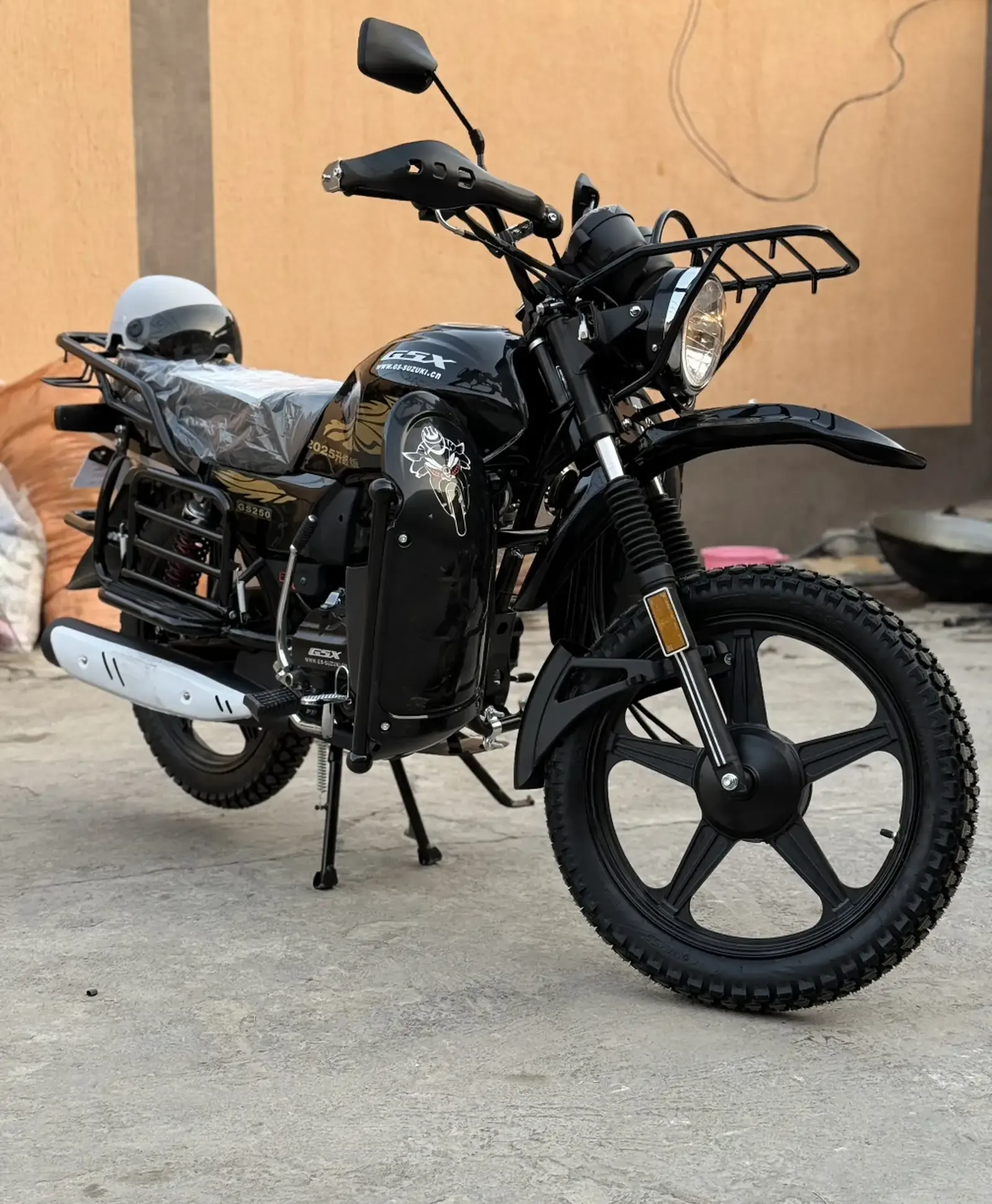 Мототцикл Suzuki 250куб 2026