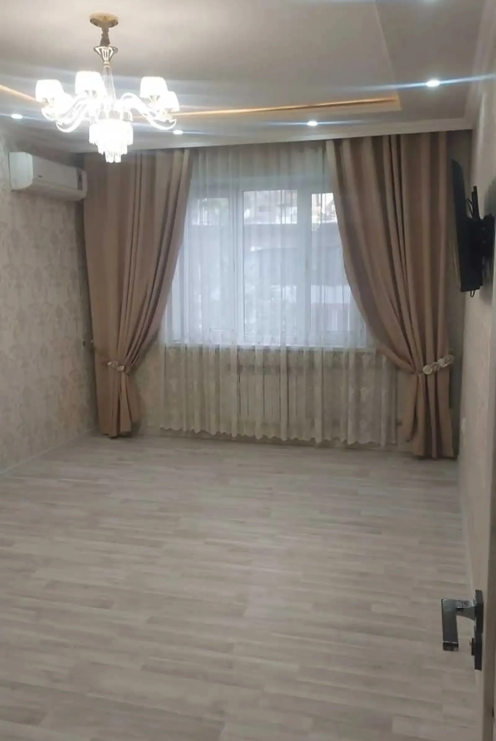 2-комн. квартира, 4 этаж, 71м², Фирдавси