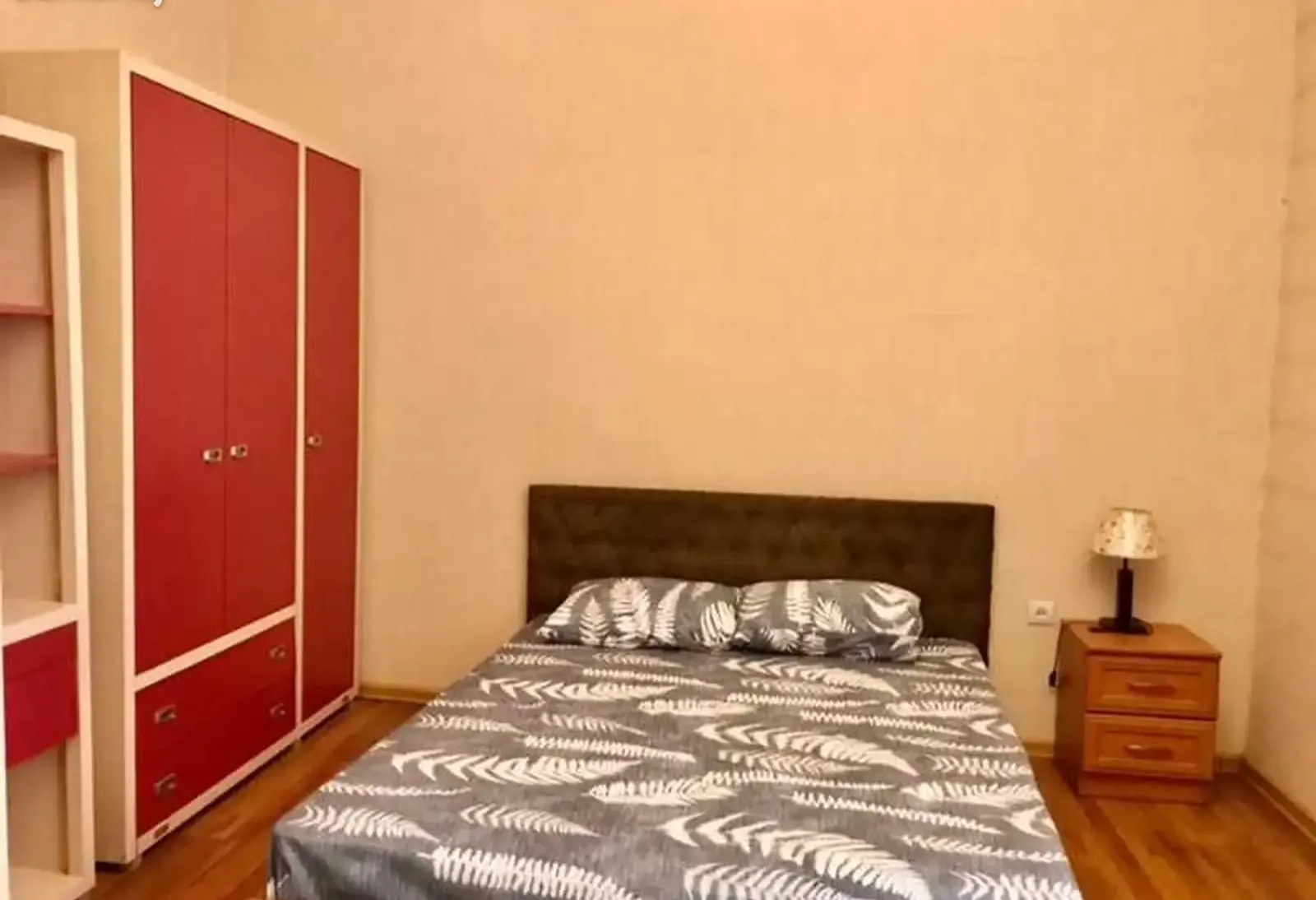 3-комн. квартира, 3 этаж, 135м², Сино