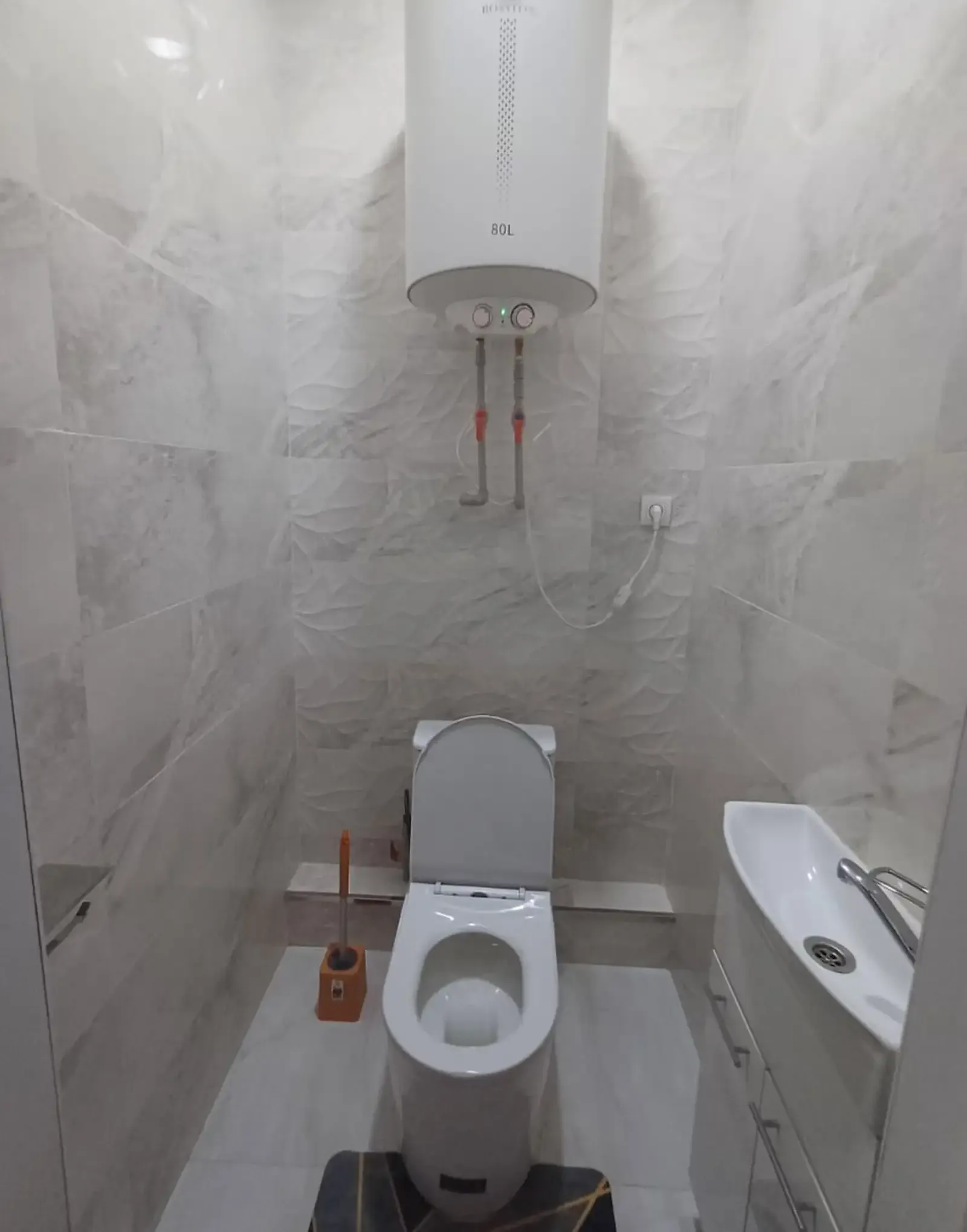 2-комн. квартира, 10 этаж, 68м², Овир