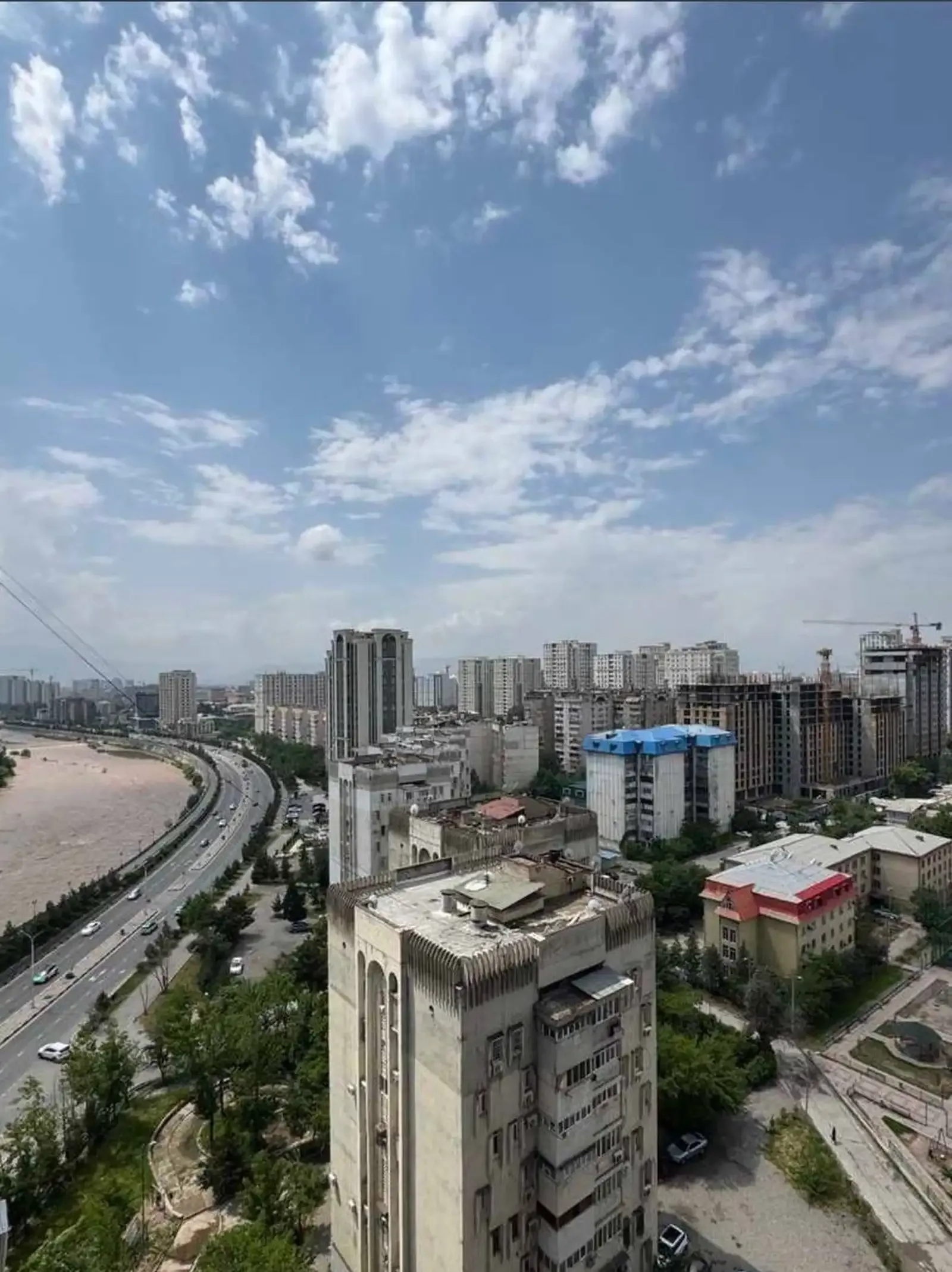 2-комн. квартира, 15 этаж, 55 м², Фирдавси