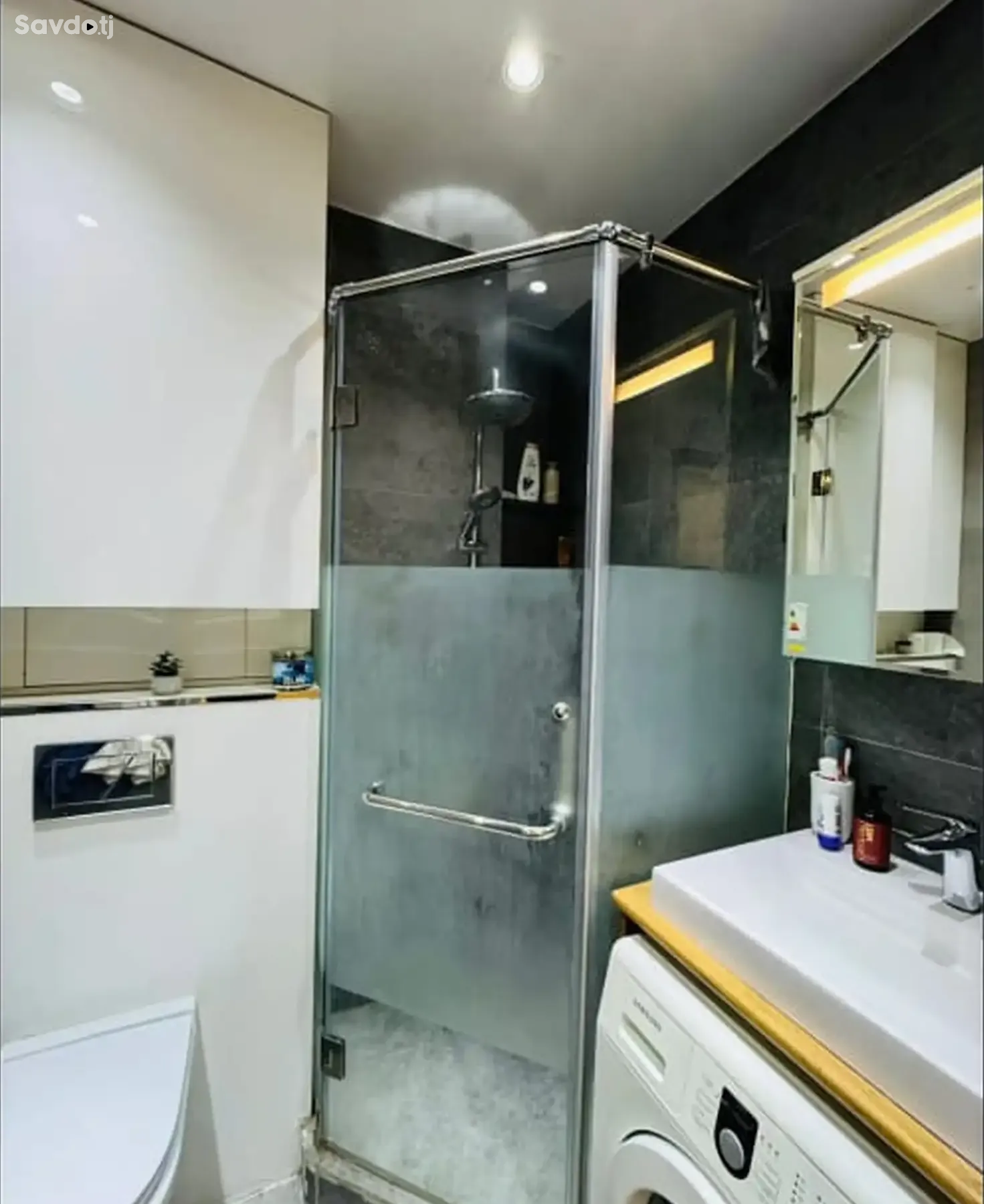 2-комн. квартира, 12 этаж, 70м², Шохмансур