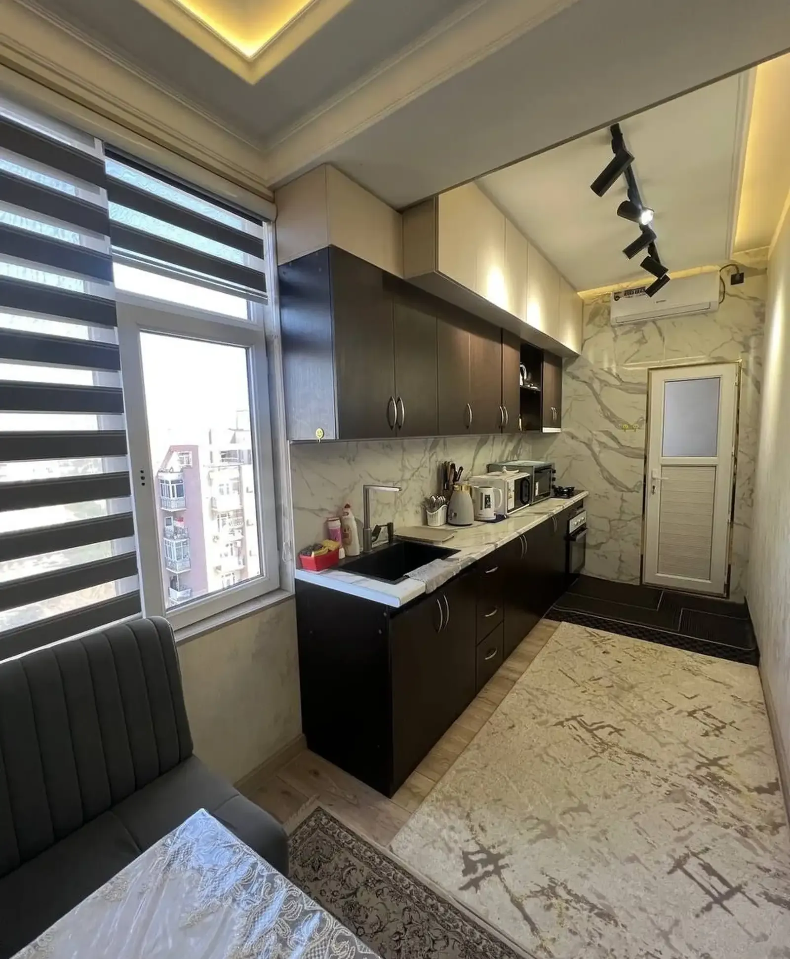 2-комн. квартира, 11 этаж, 77 м²,  65 мкр