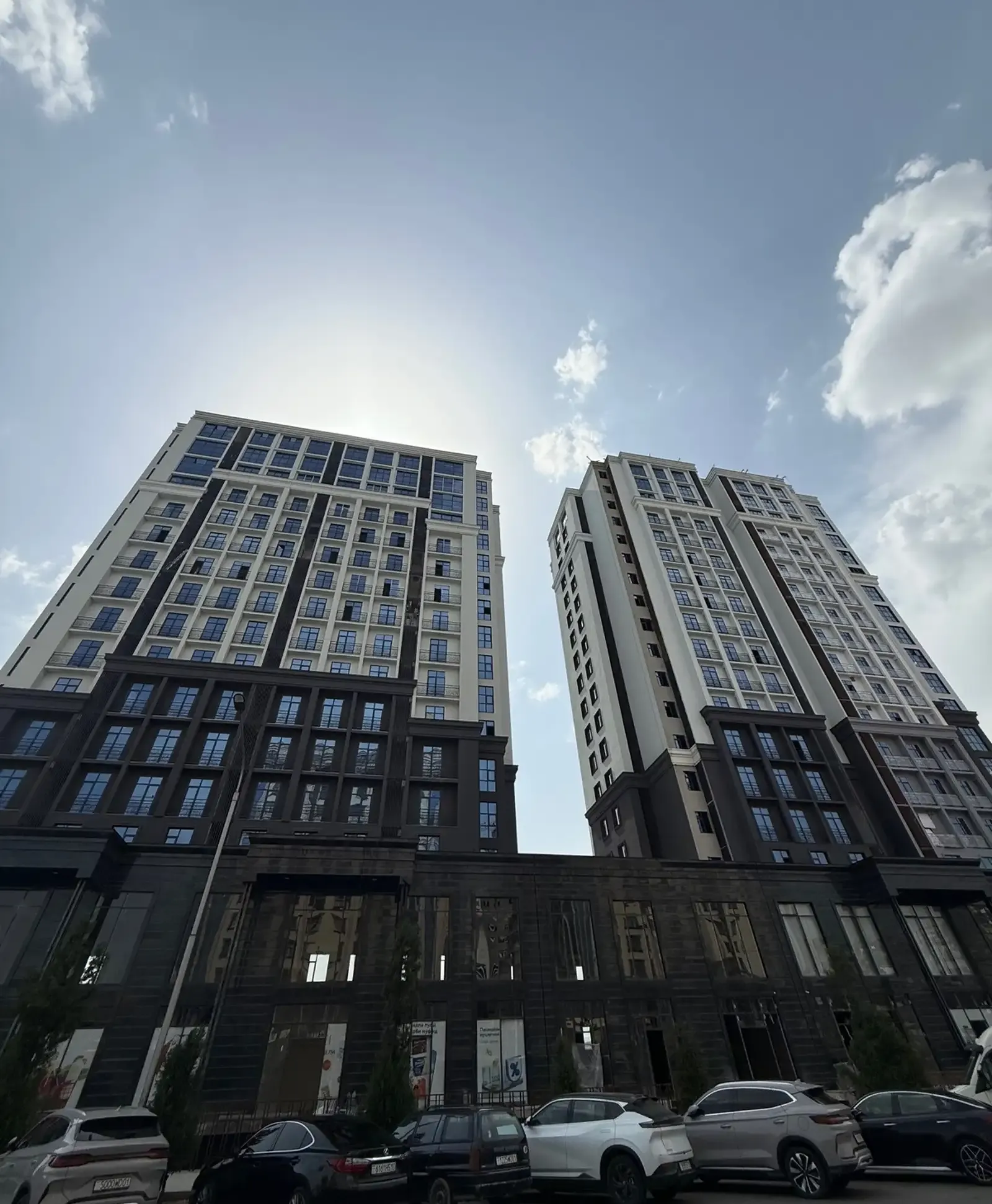 2-комн. квартира, 13 этаж, 61 м², Исмоили Сомони, Мехргон