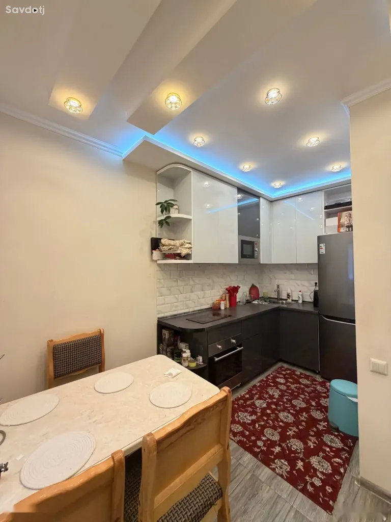 3-комн. квартира, 7 этаж, 56 м², сино