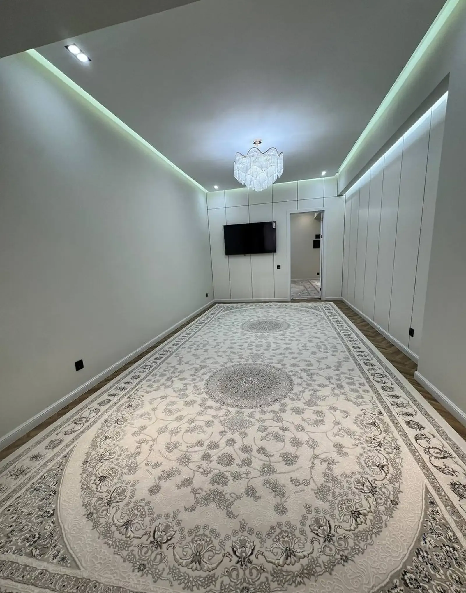 3-комн. квартира, 11 этаж, 111 м², Сомони спартак