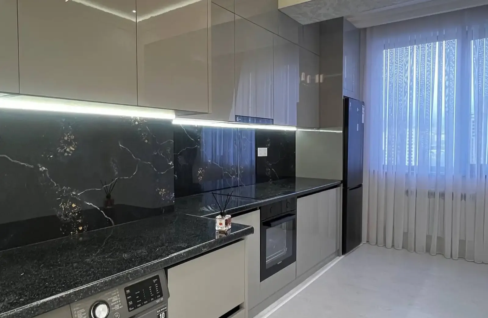2-к квартира, 13 этаж, 85 м², Сино 82мкр